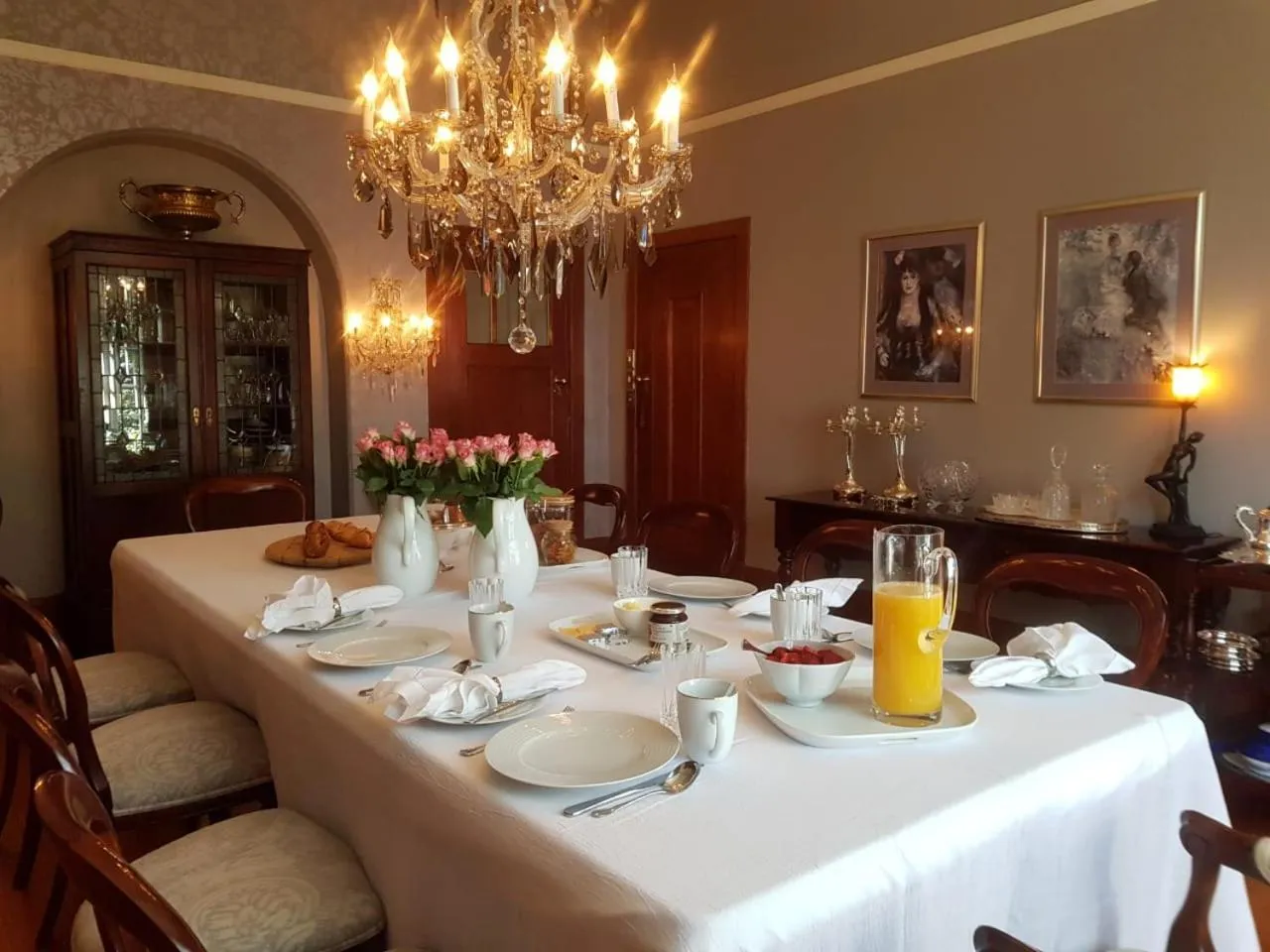 Dining area in The Great Gatsby Houghton