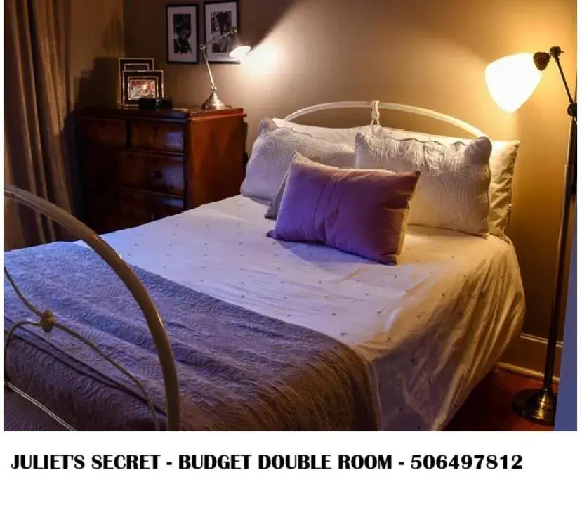 Budget Double Room - single occupancy in The Great Gatsby Houghton Budget Double Room - single occupancy in The Great Gatsby Houghton
