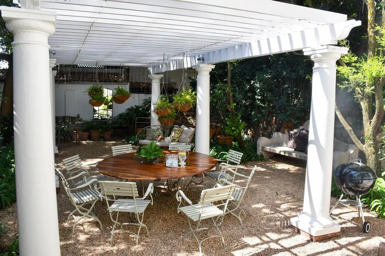 Garden in The Great Gatsby Houghton