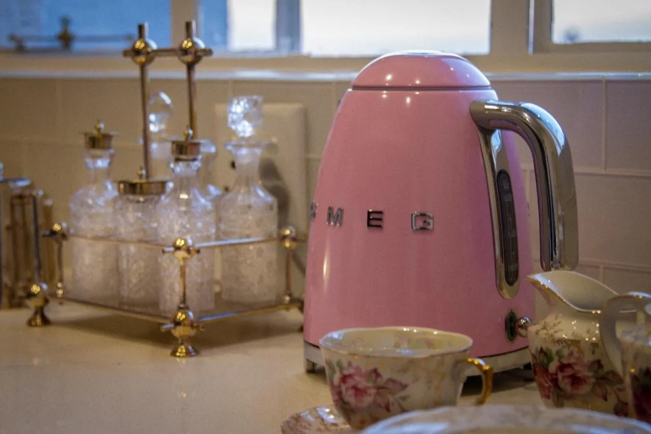 Kitchen or kitchenette in The Great Gatsby Houghton