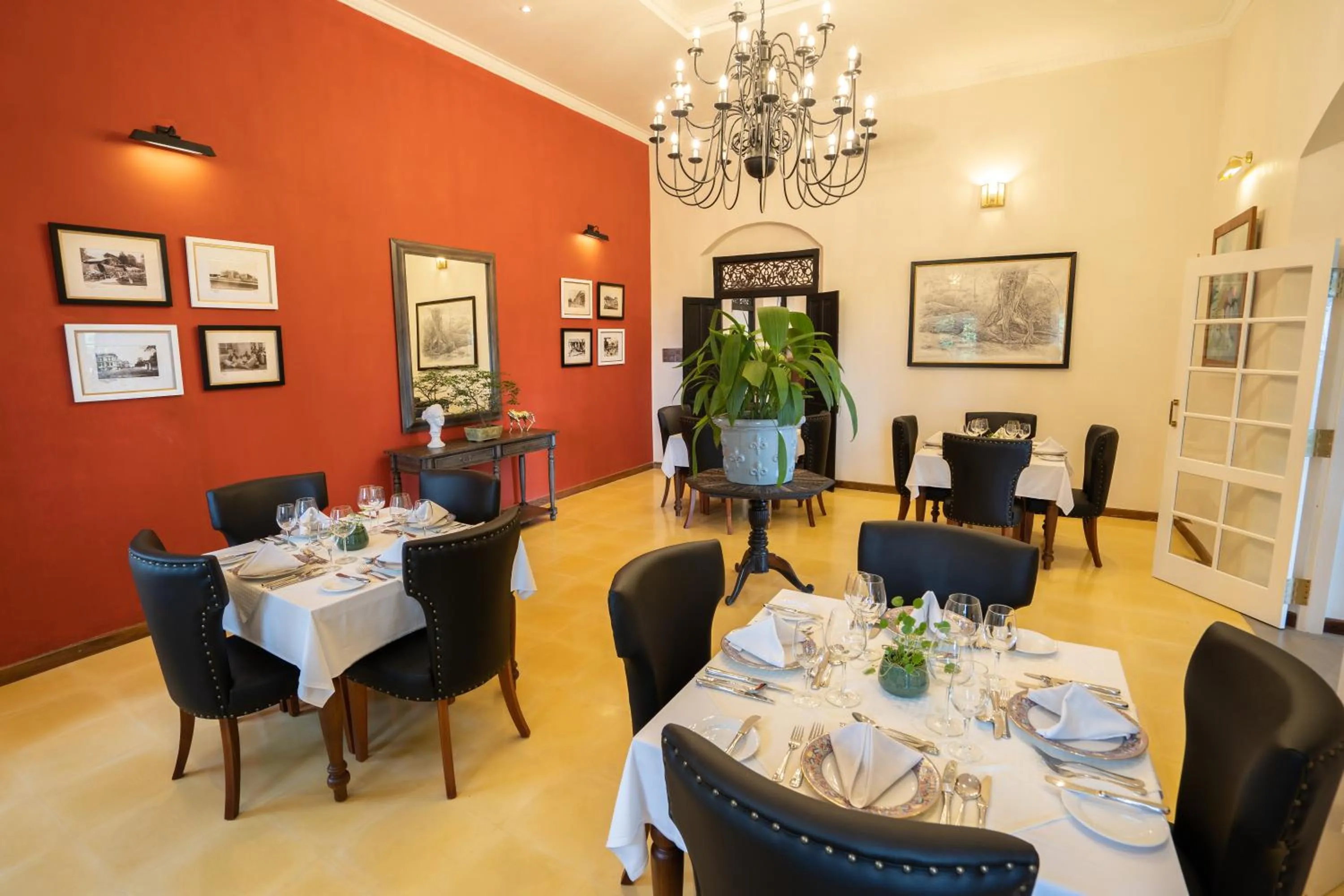 Restaurant/places to eat in Glenross Living - A Collection of 7 Private Pool Villas and 3 Colonial Suites