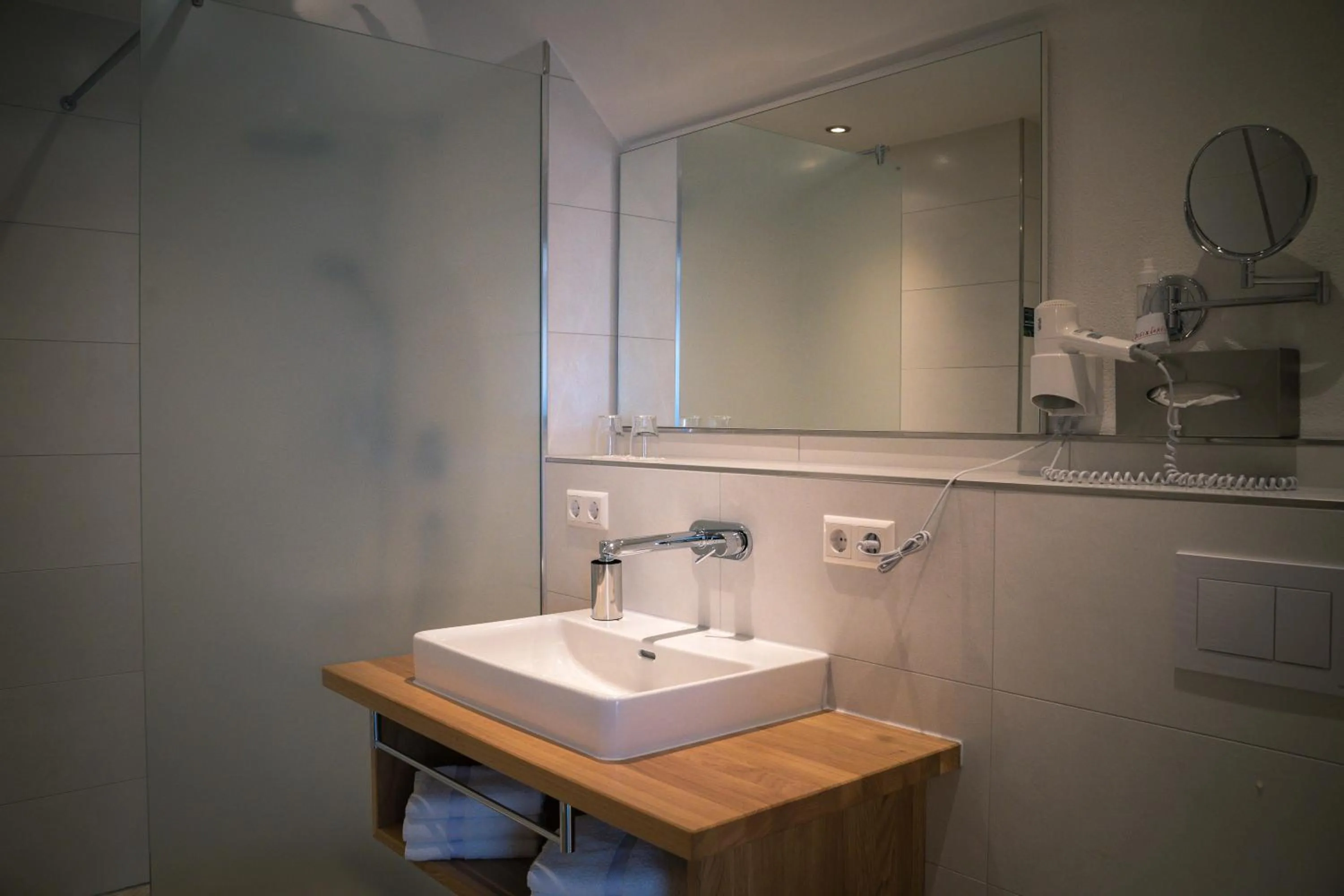 Bathroom in Pension Yvonne - SUPERIOR