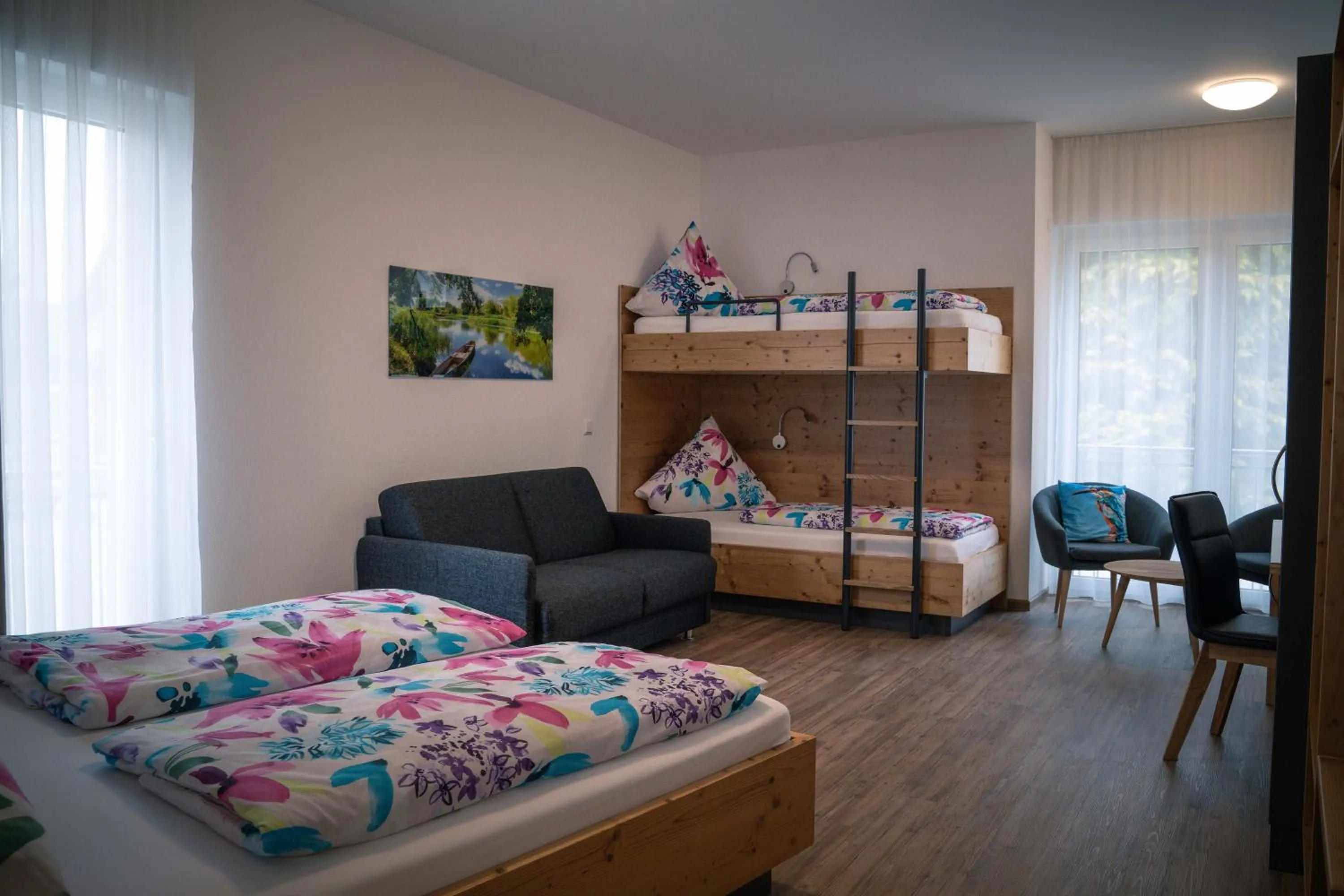 Photo of the whole room, Bed in Pension Yvonne - SUPERIOR