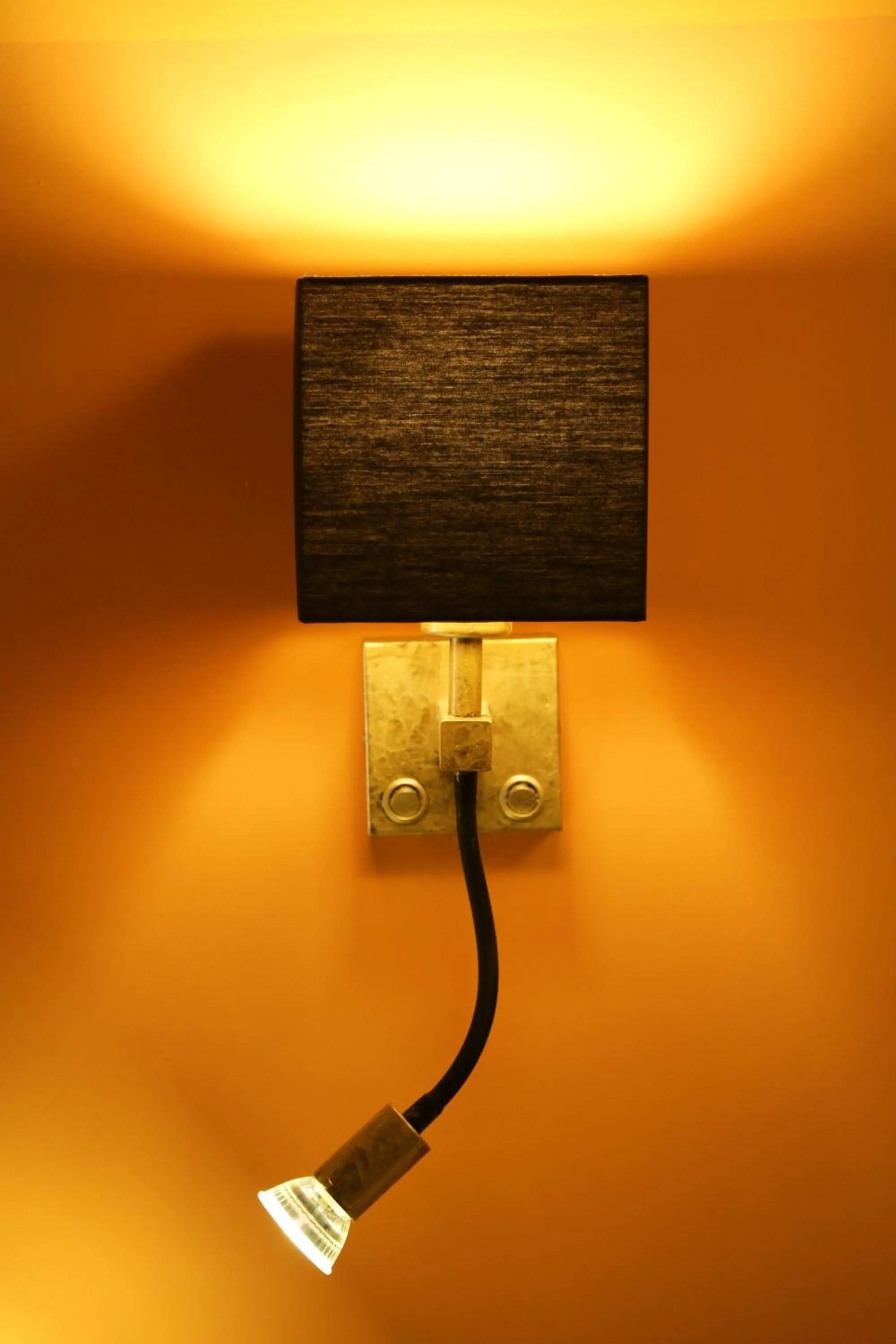 Decorative detail in Albergo delle Drapperie