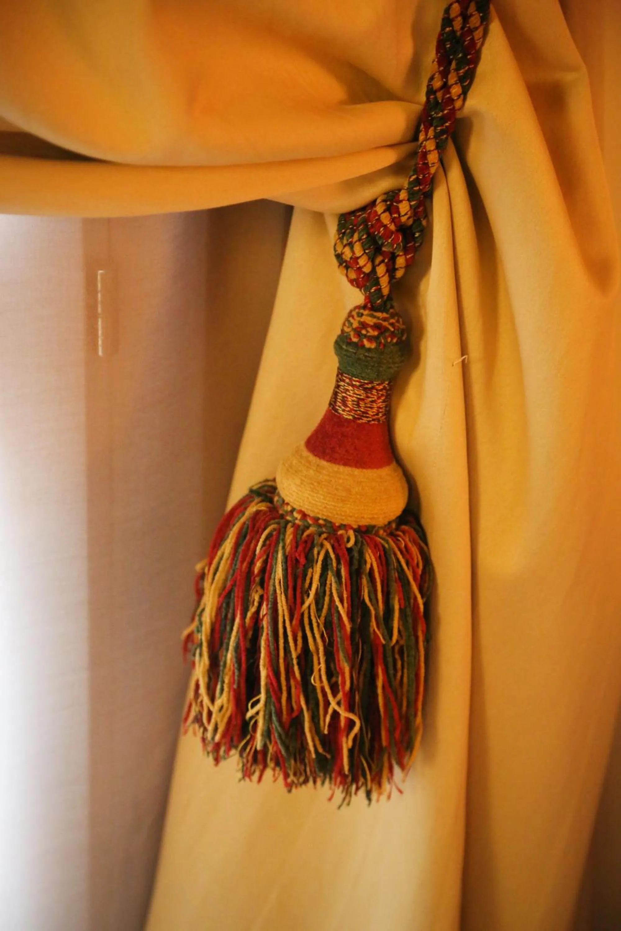 Decorative detail in Albergo delle Drapperie