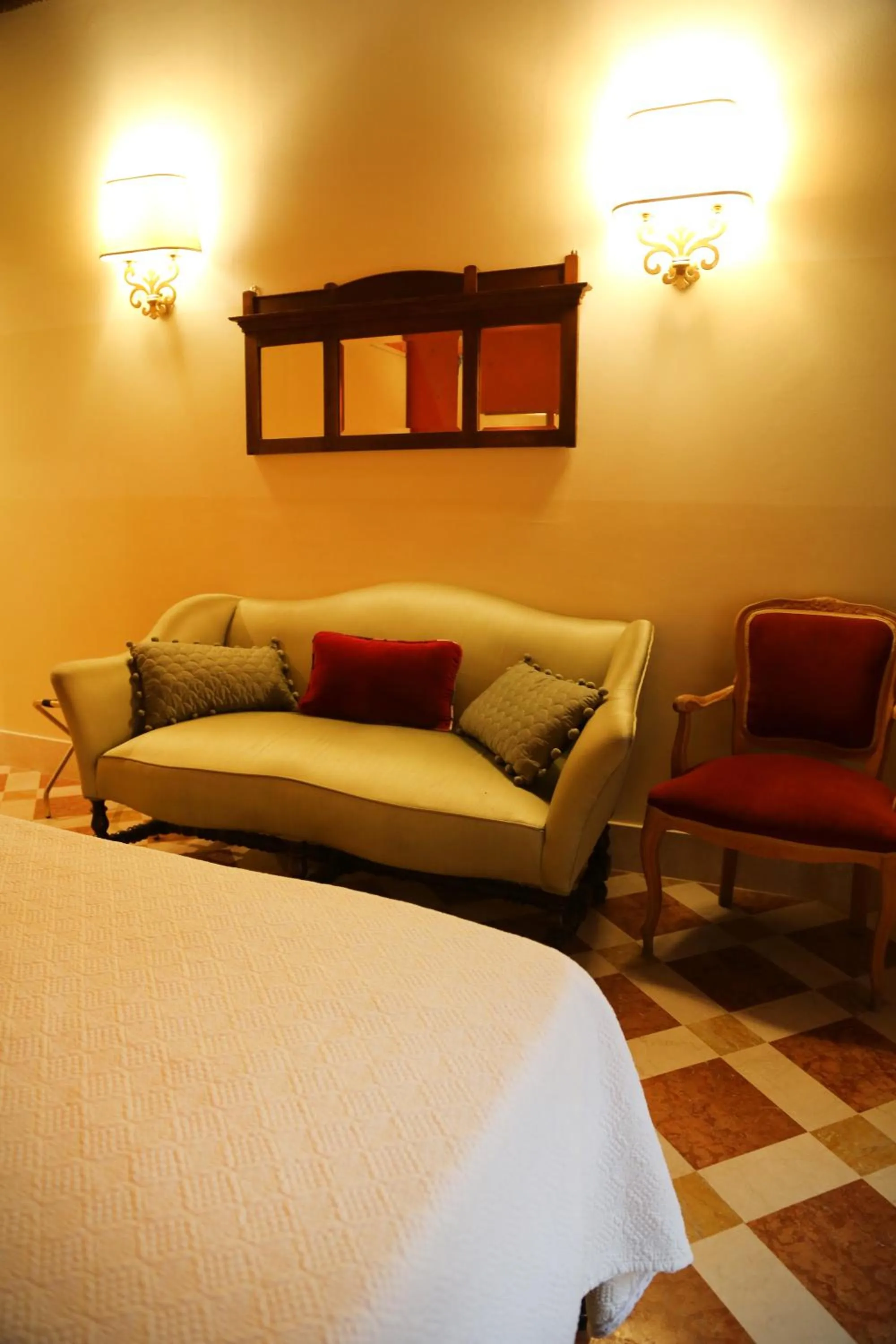 Bedroom, Bed in Albergo delle Drapperie