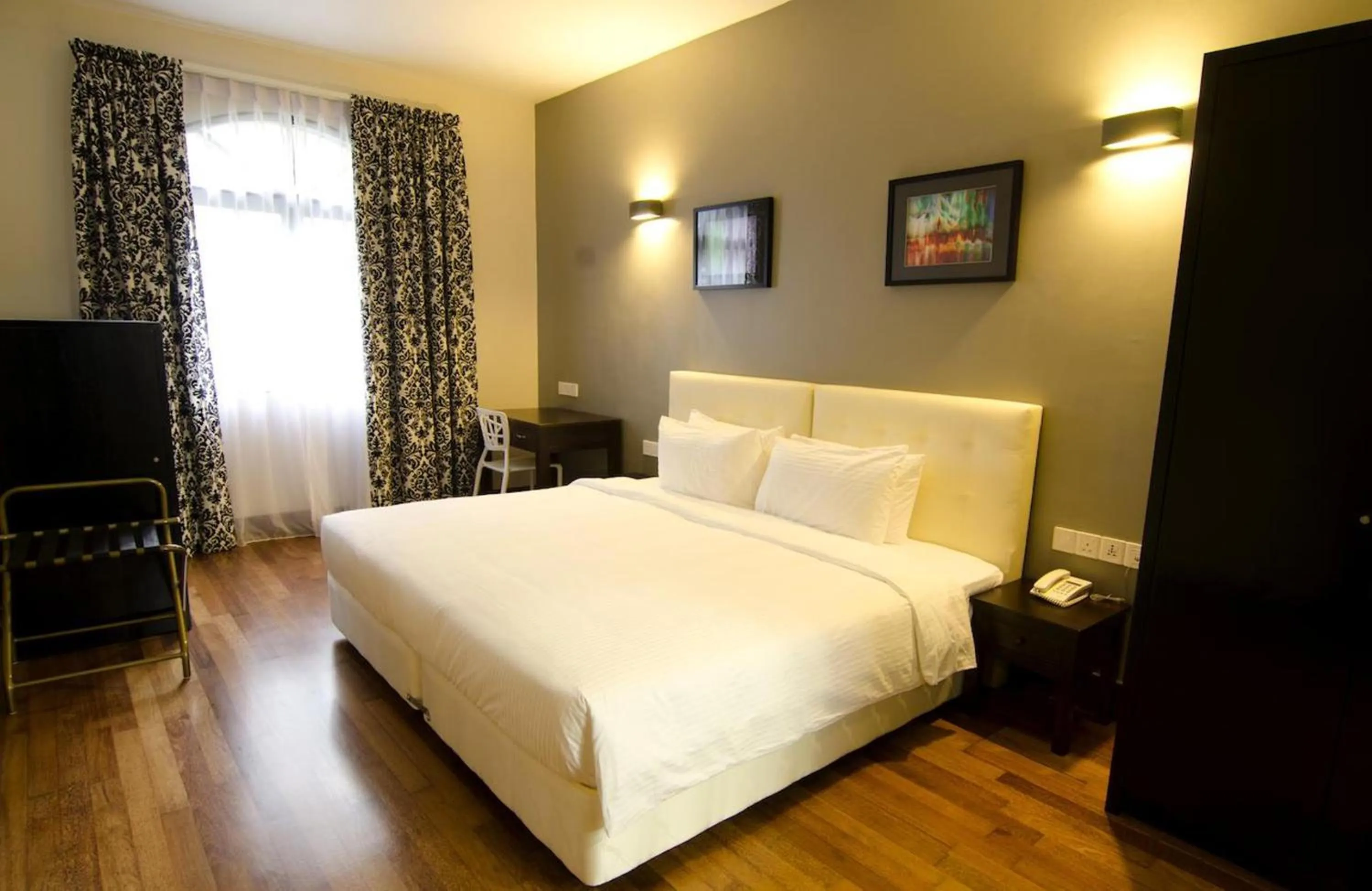 Bedroom, Bed in Strawberry Park Resort