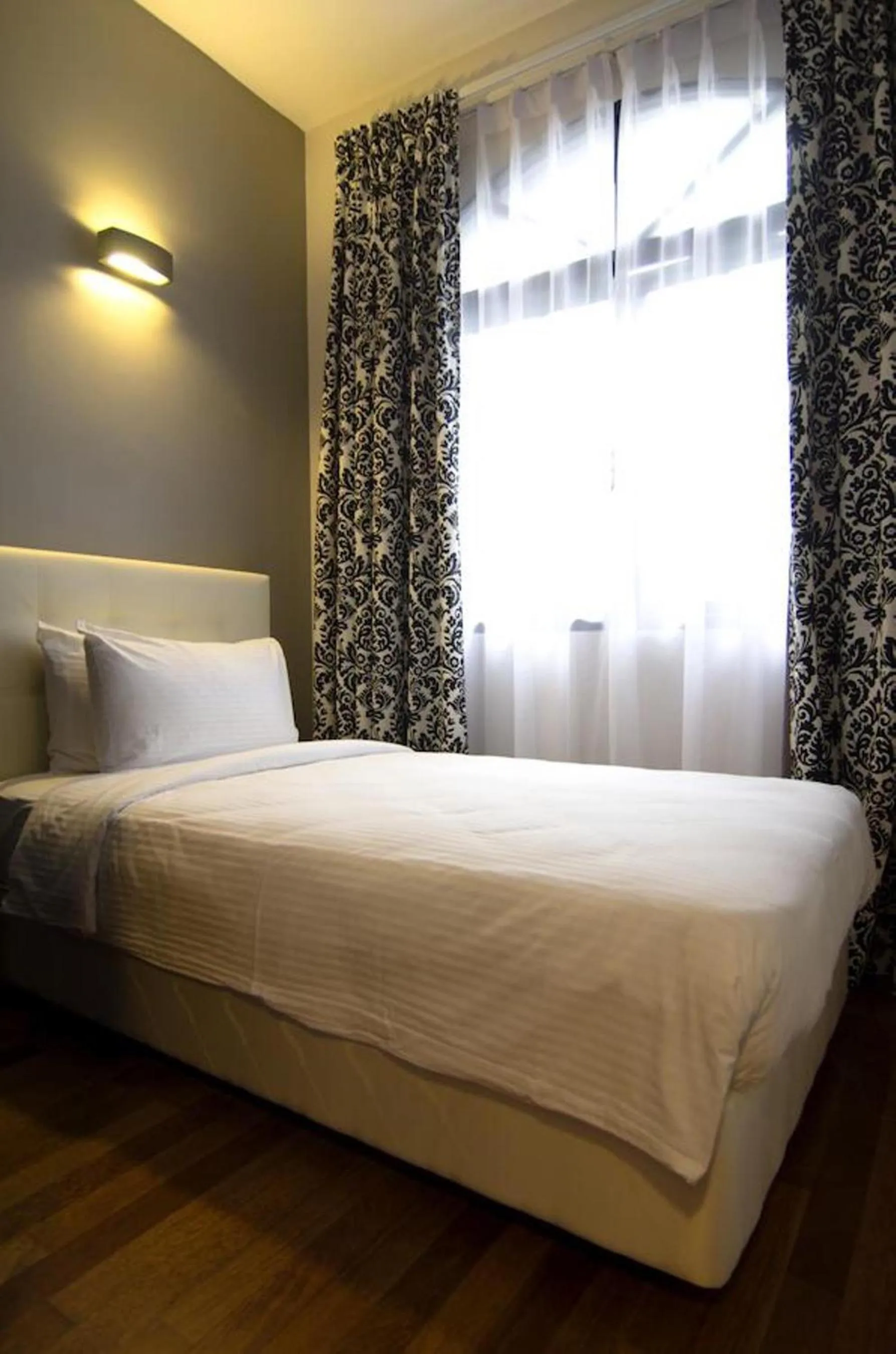 Bedroom, Bed in Strawberry Park Resort