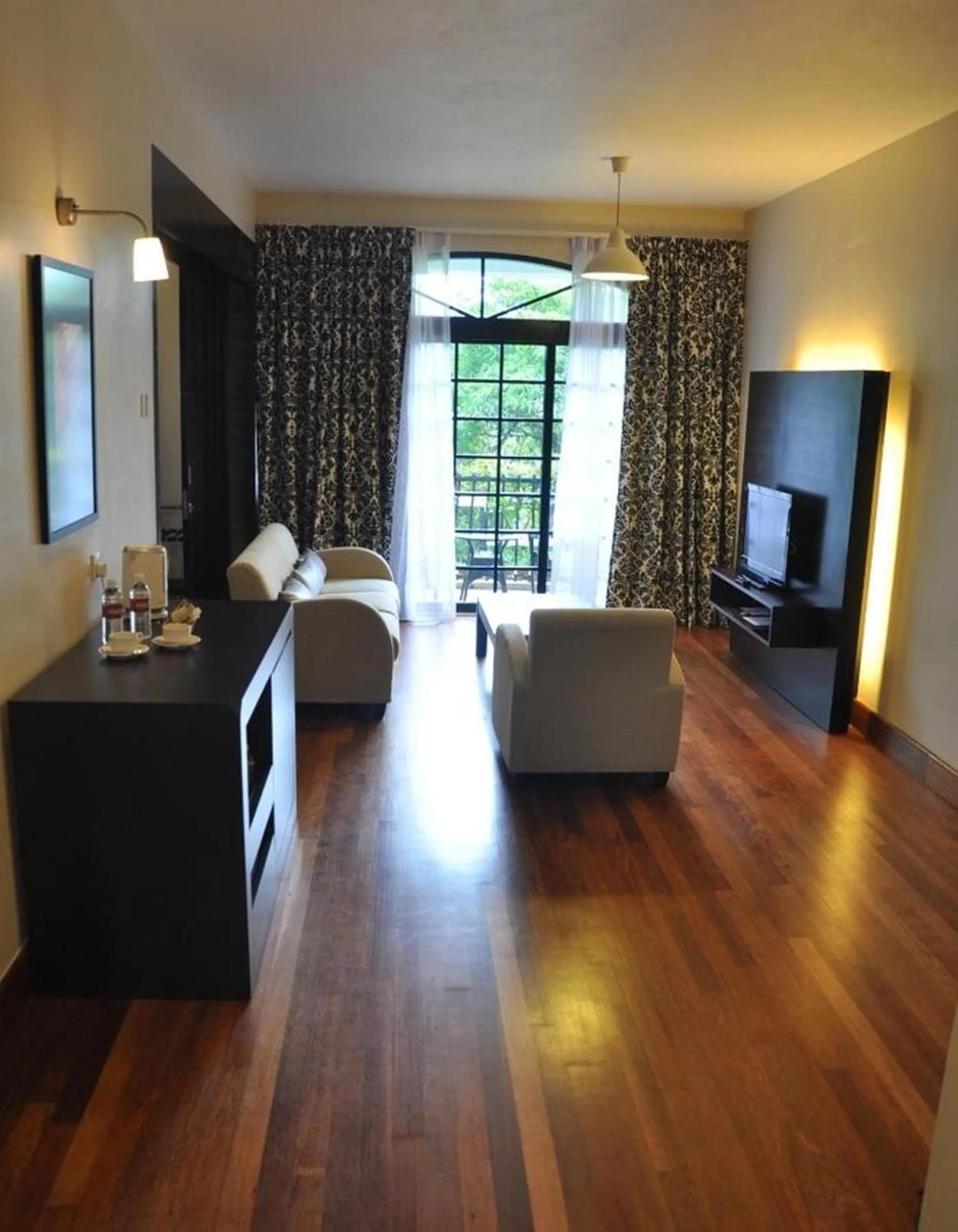 Living room, Bed in Strawberry Park Resort