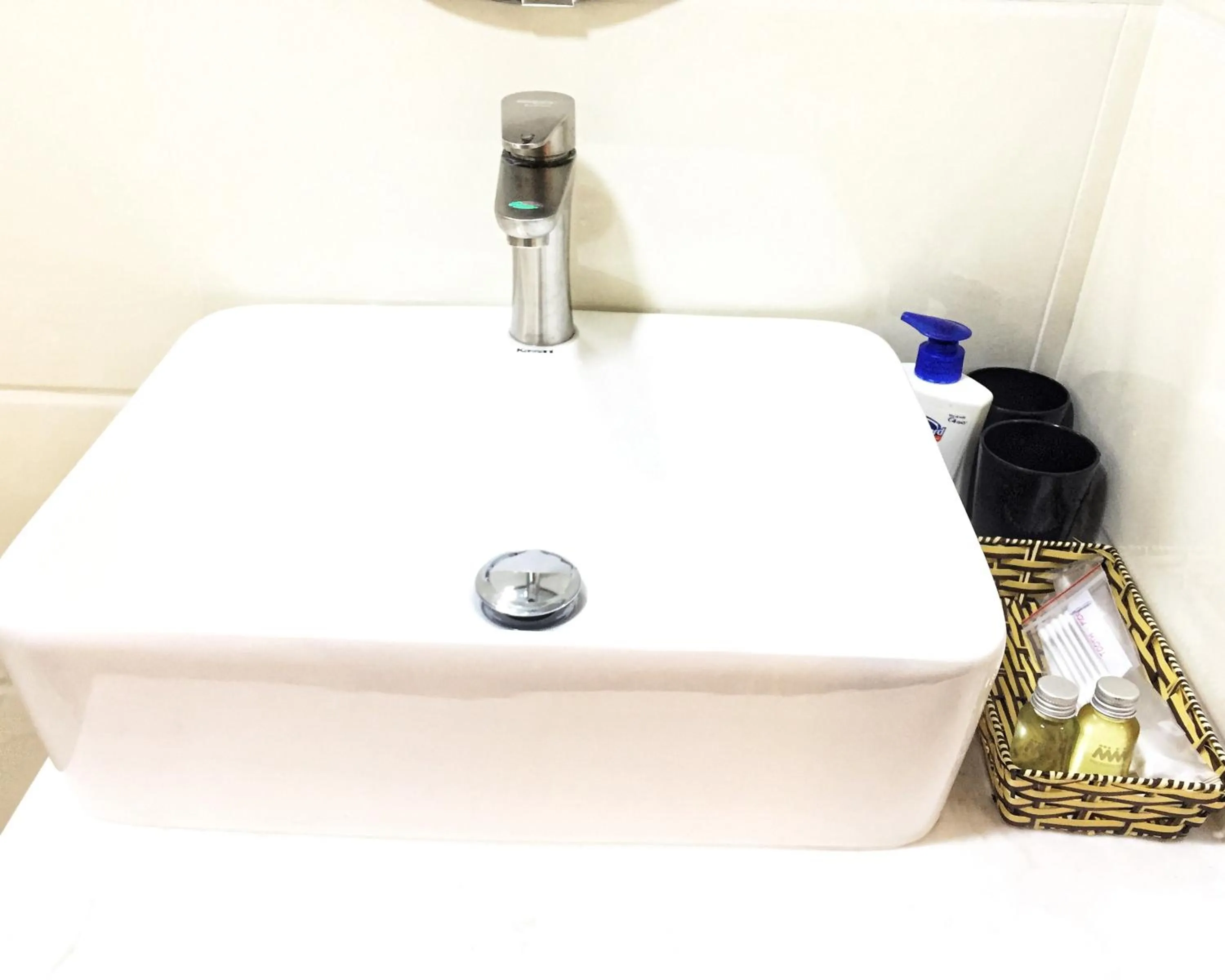 Toilet in LaCas Hotel Quy Nhon