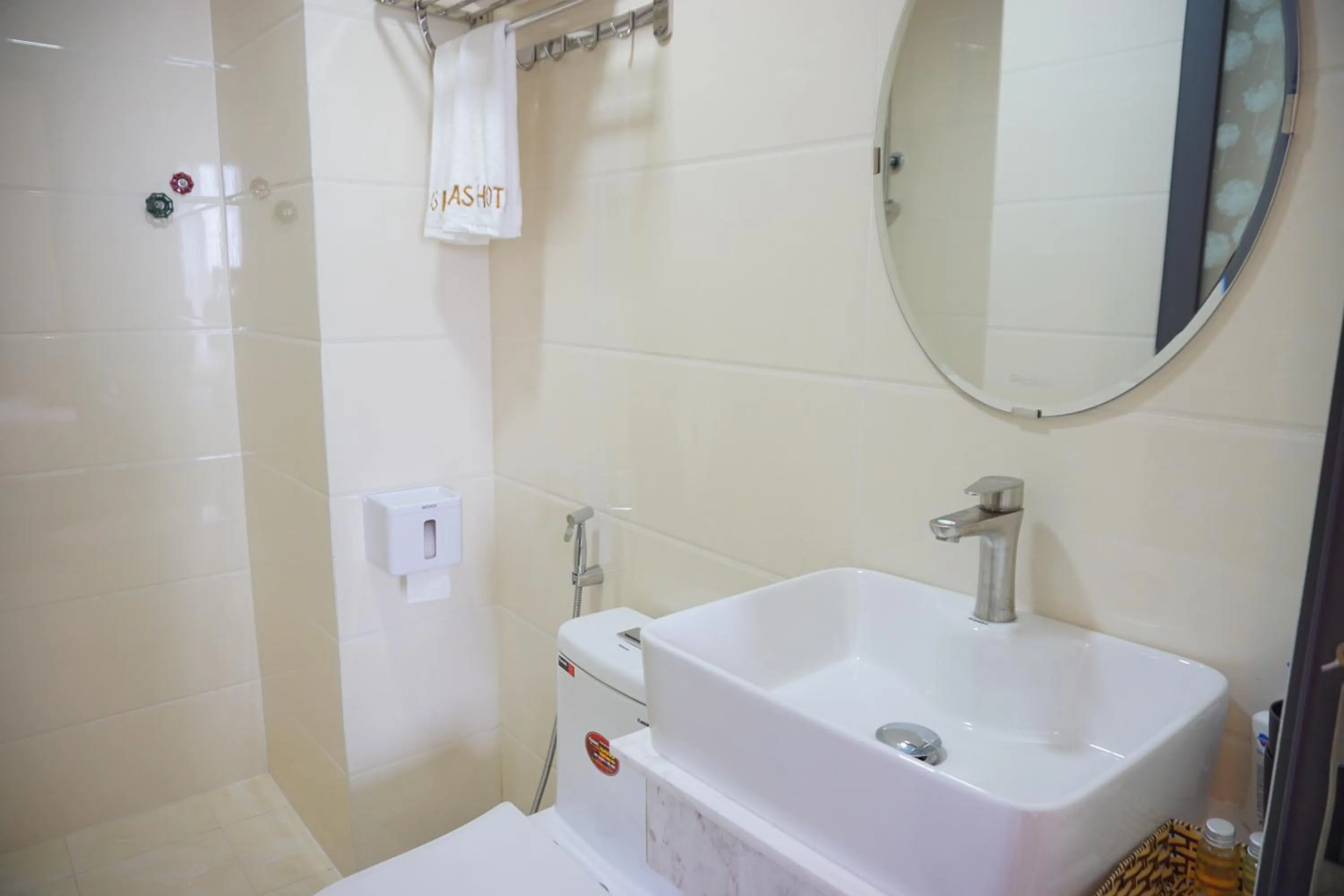 Bathroom in LaCas Hotel Quy Nhon