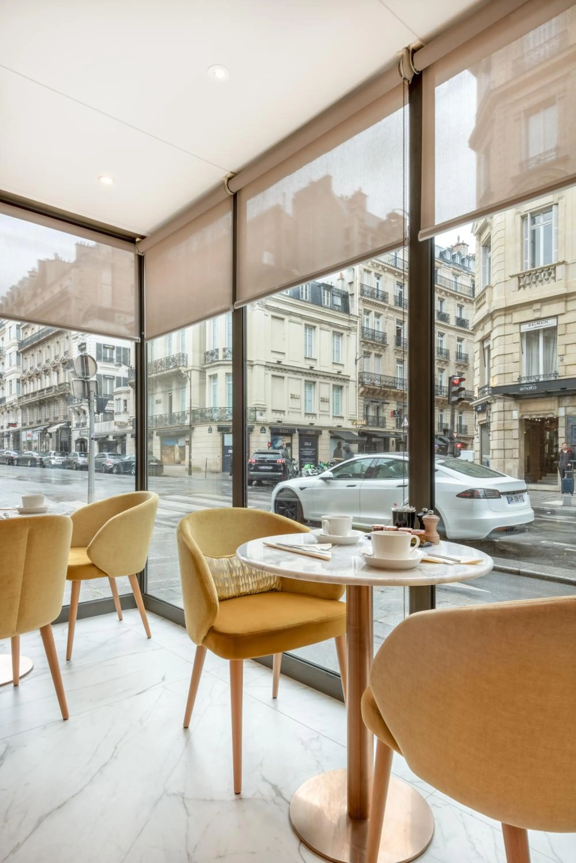Breakfast in Hotel Claridge Paris