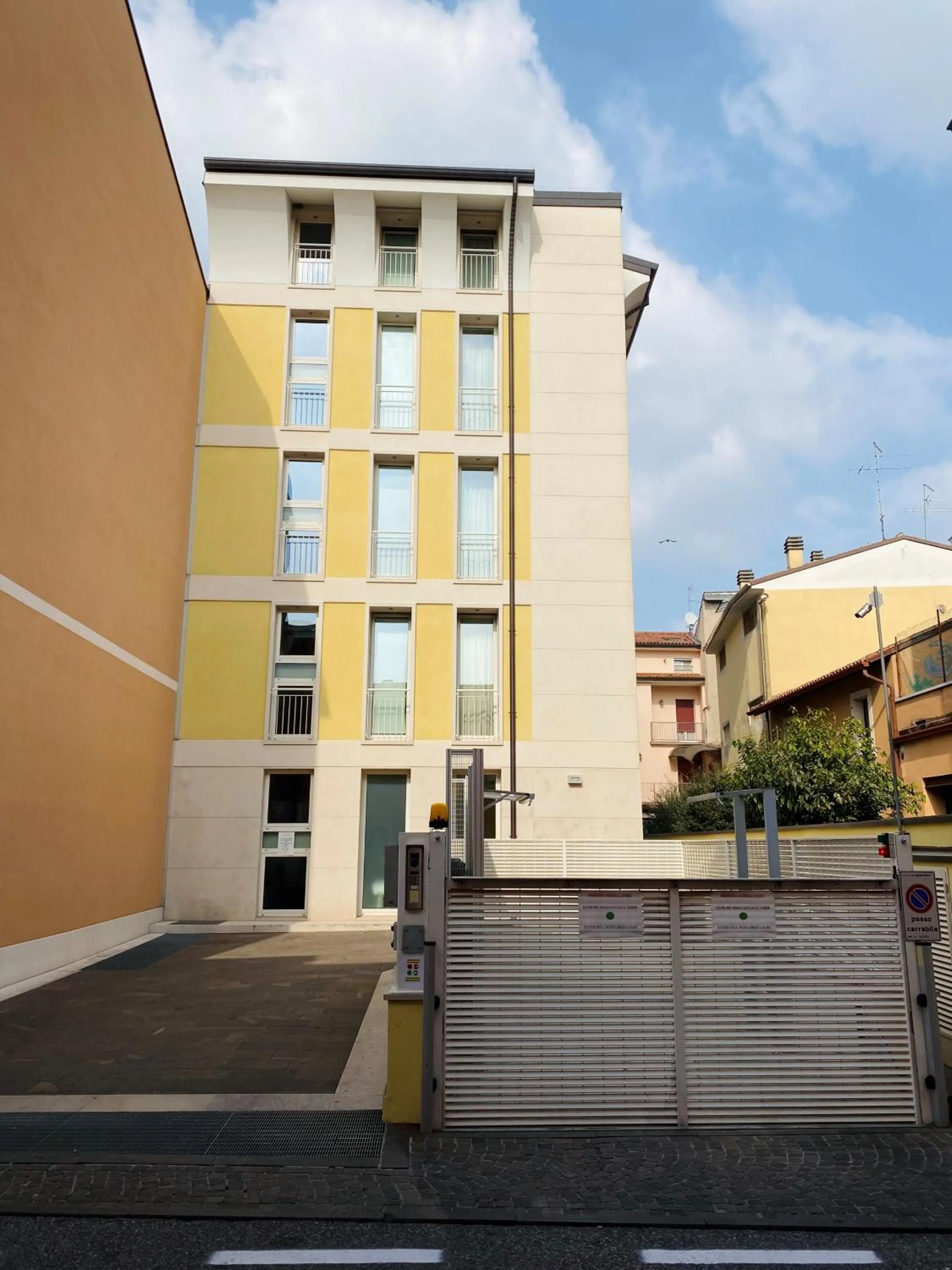 Facade/entrance in Residenza Agnello D'Oro