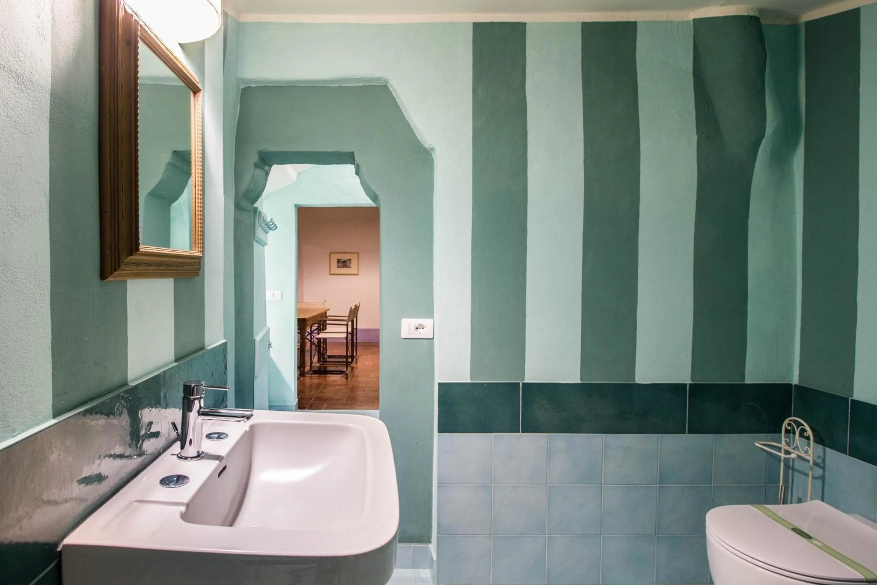 Toilet in Castello di San Fabiano