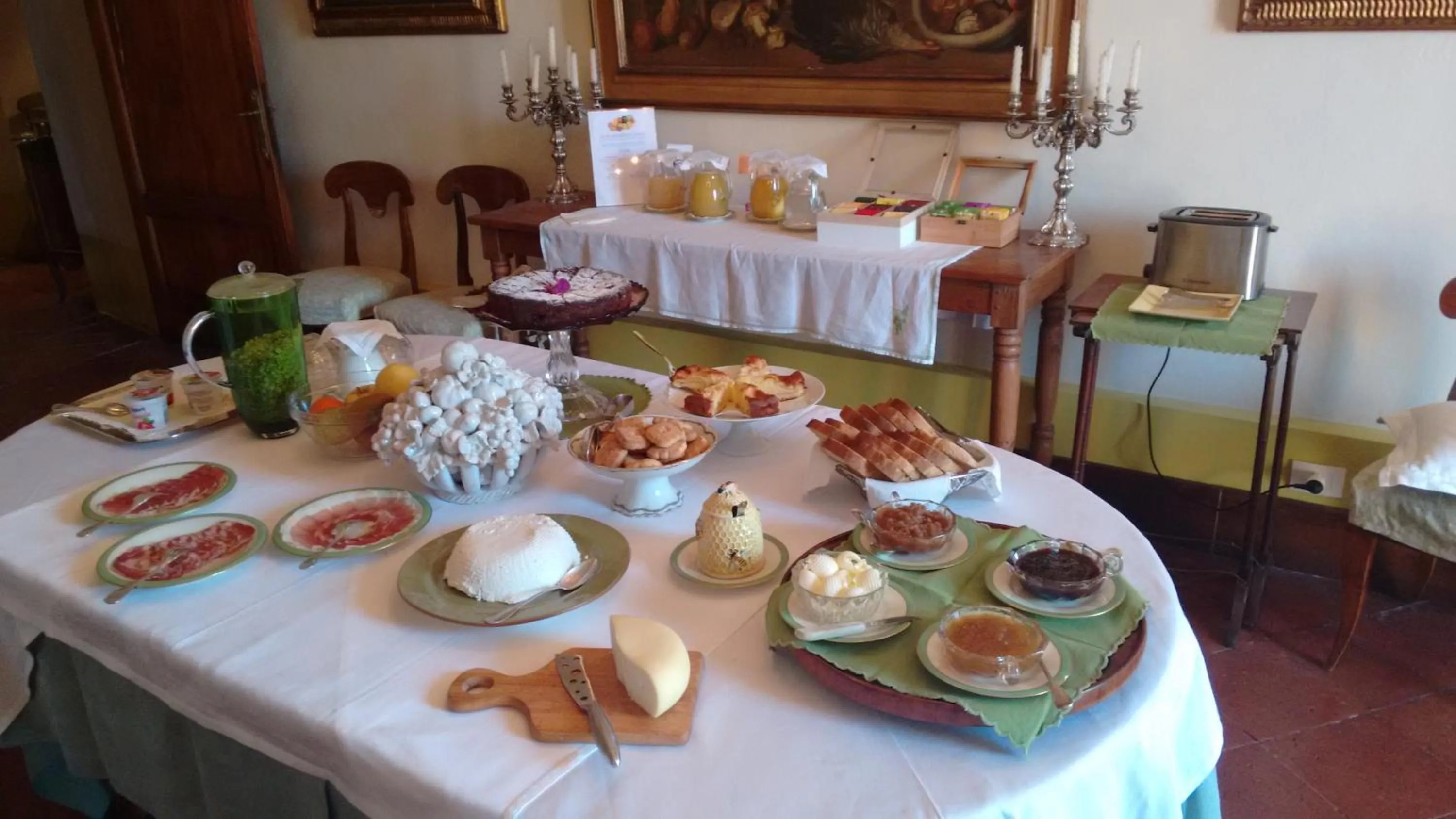 Breakfast in Castello di San Fabiano