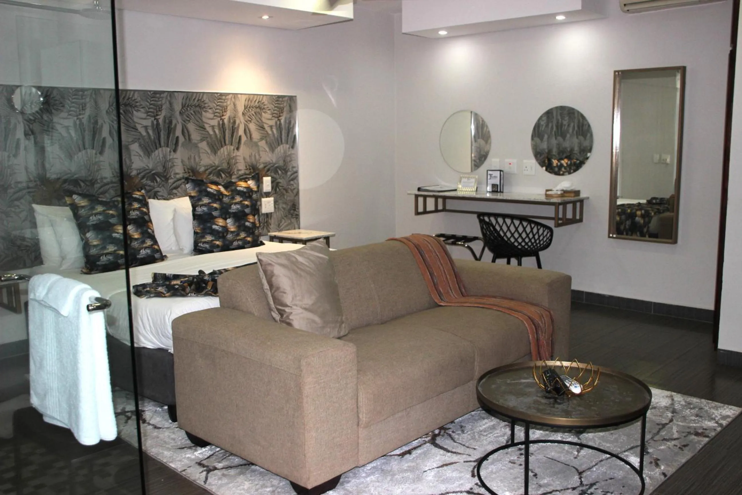 Shower in Ecolux Boutique Hotel