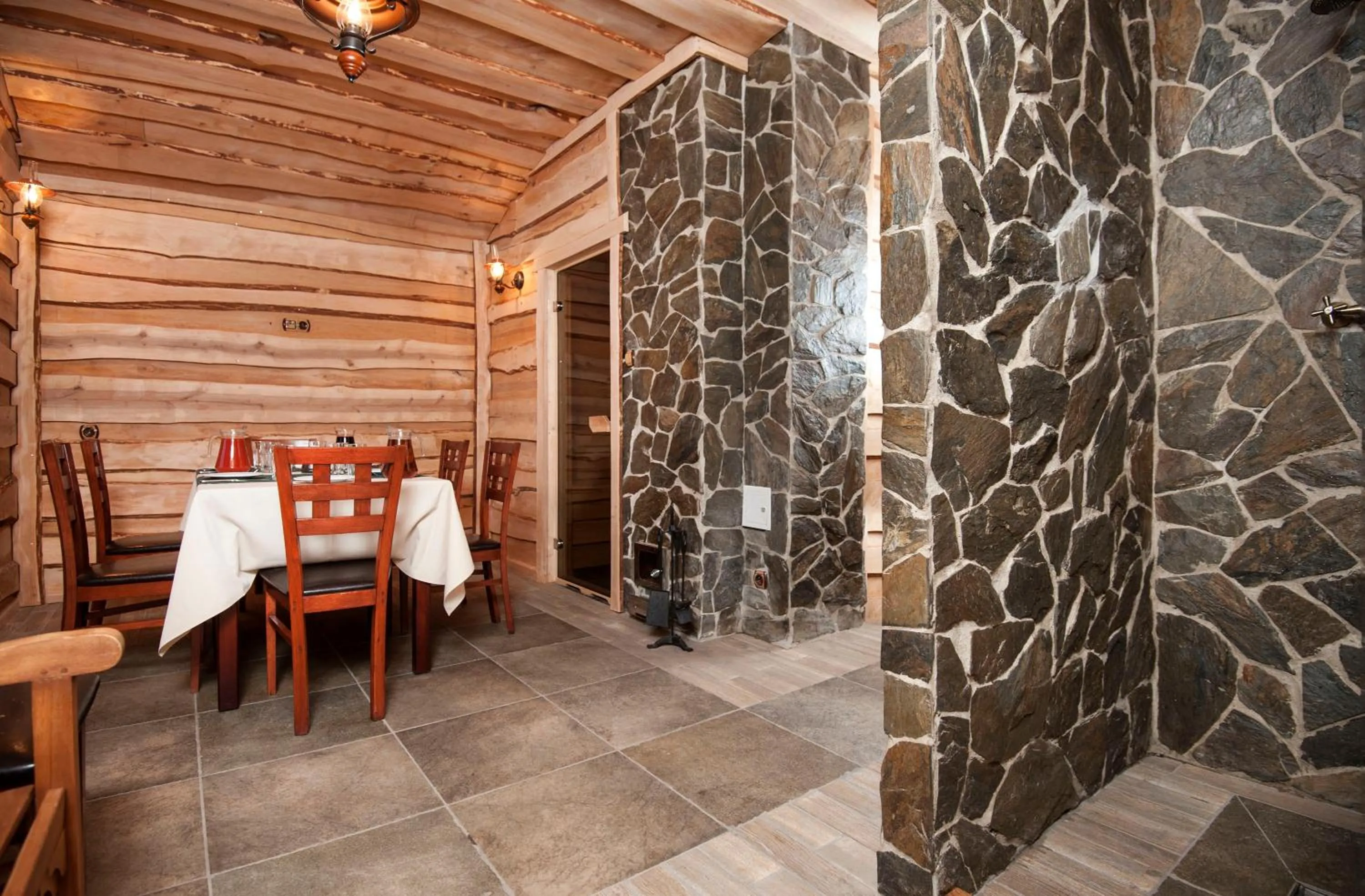 Area and facilities in Borowinowy Zdrój Hotel Wellness Spa & Conference