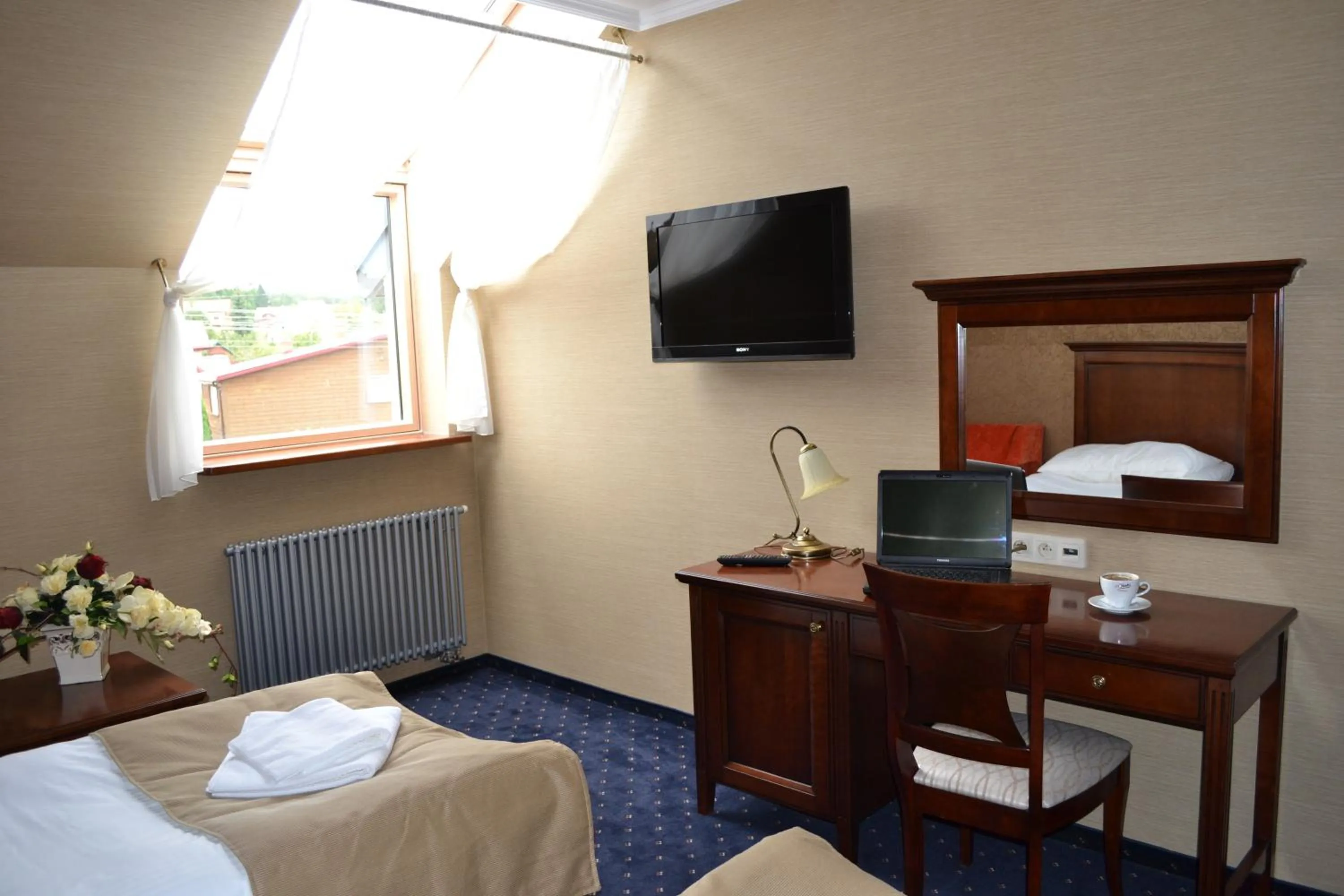 Photo of the whole room, Bed in Borowinowy Zdrój Hotel Wellness Spa & Conference