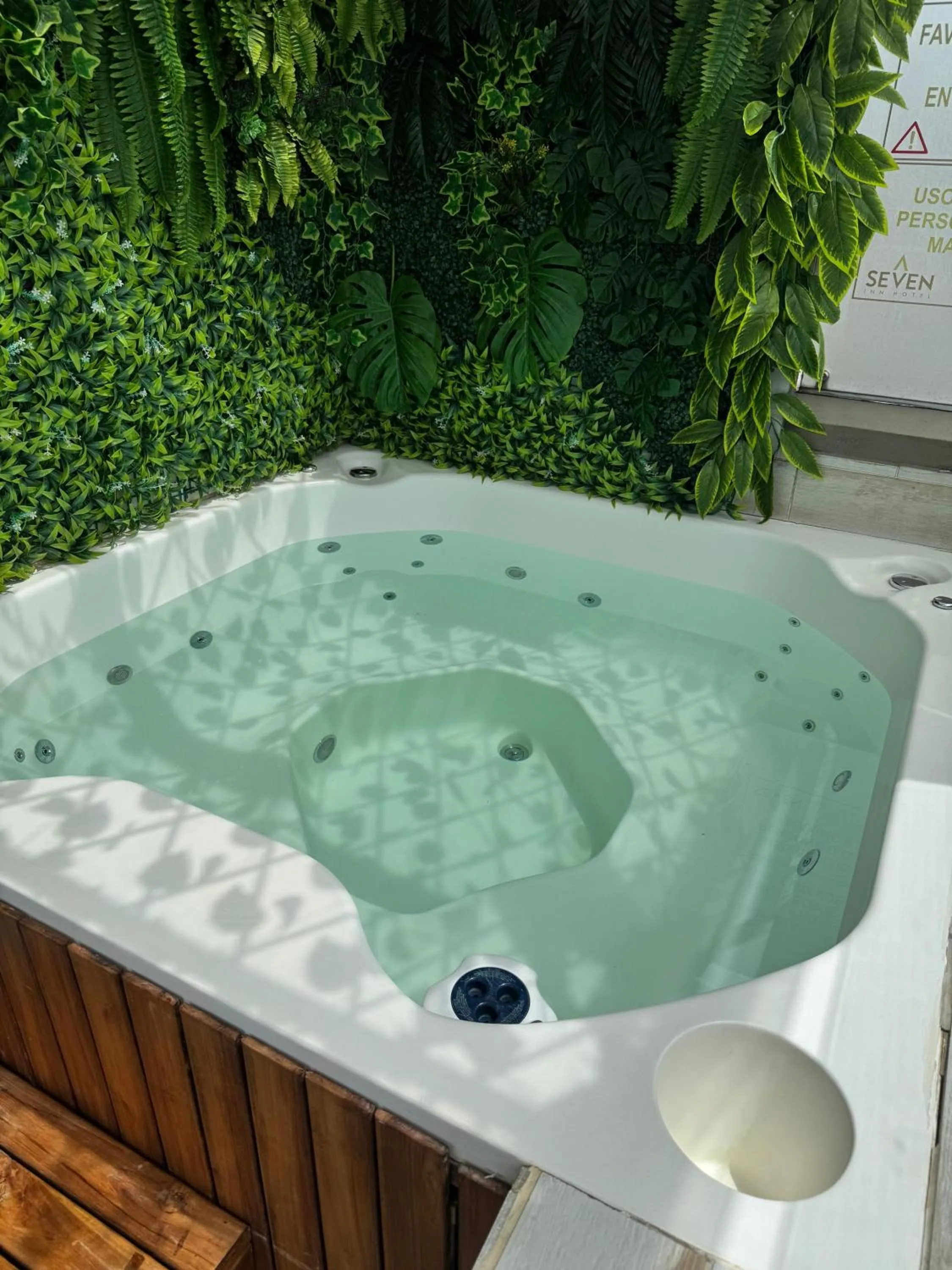 Property building in Seven Inn Hotel