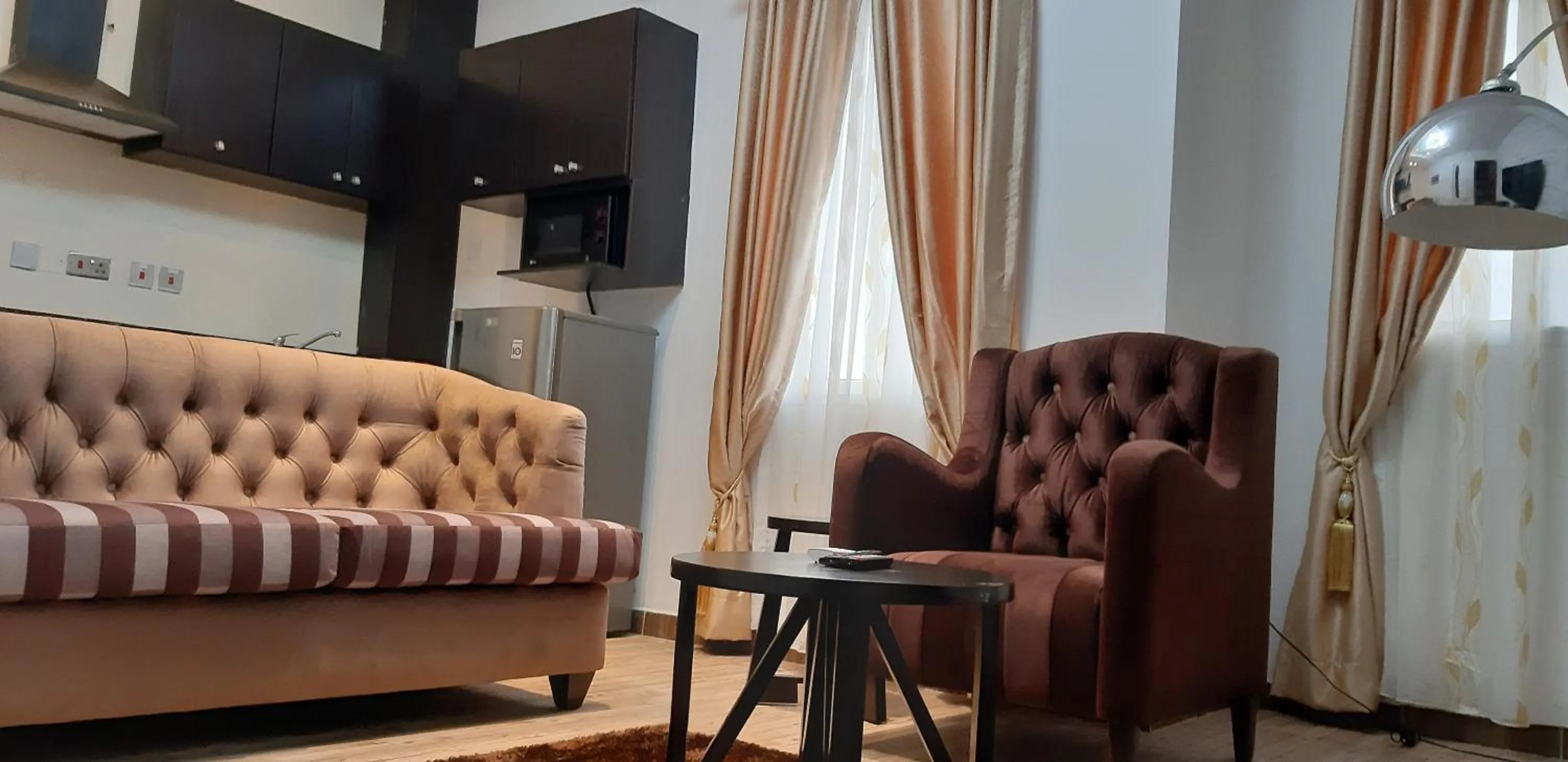  in James Court Hotel & Luxury Apartments