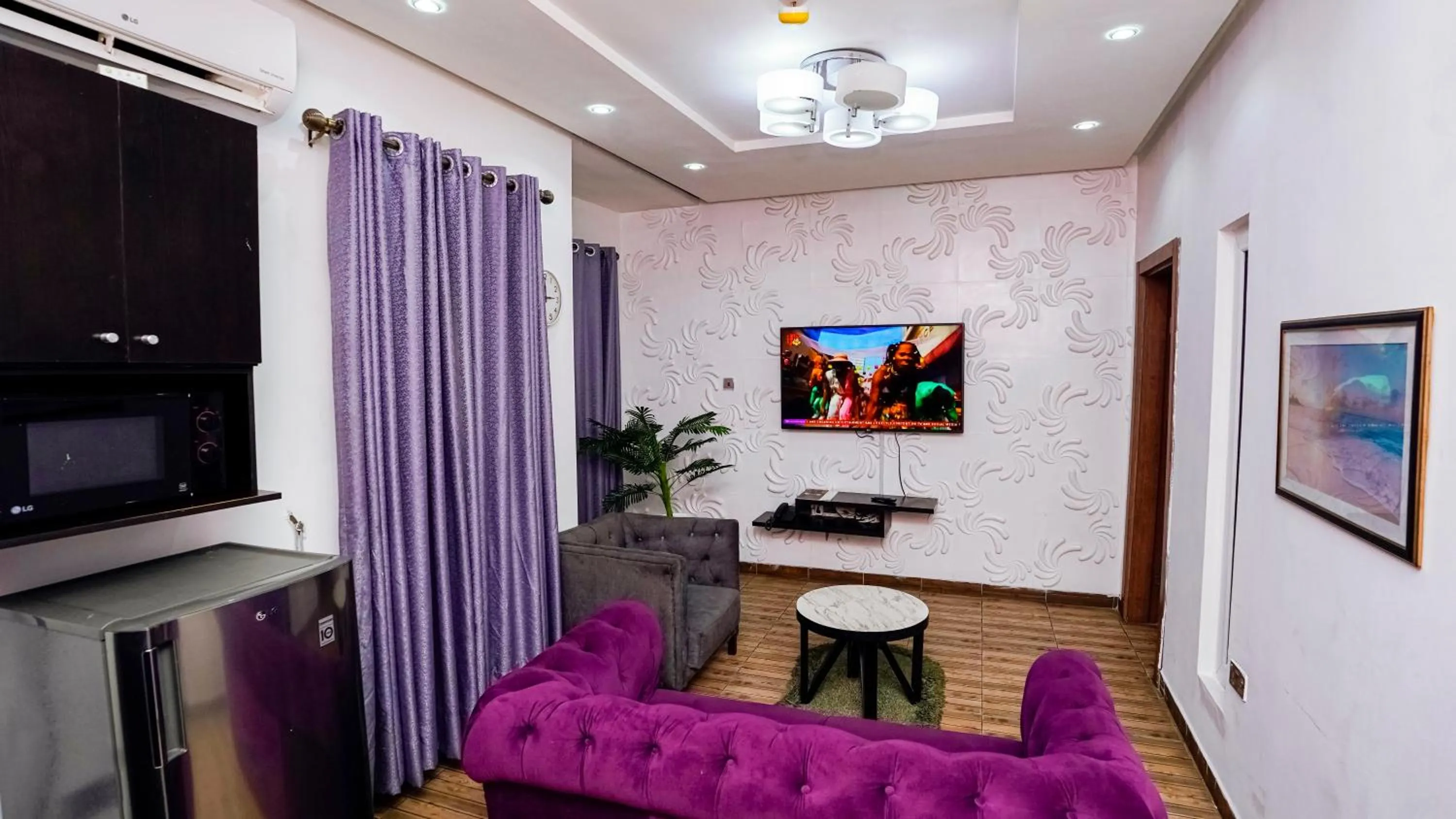 Living room in James Court Hotel & Luxury Apartments
