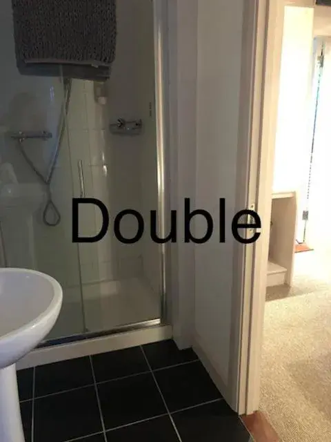 Double Room in Elmcroft Guest House Double Room in Elmcroft Guest House