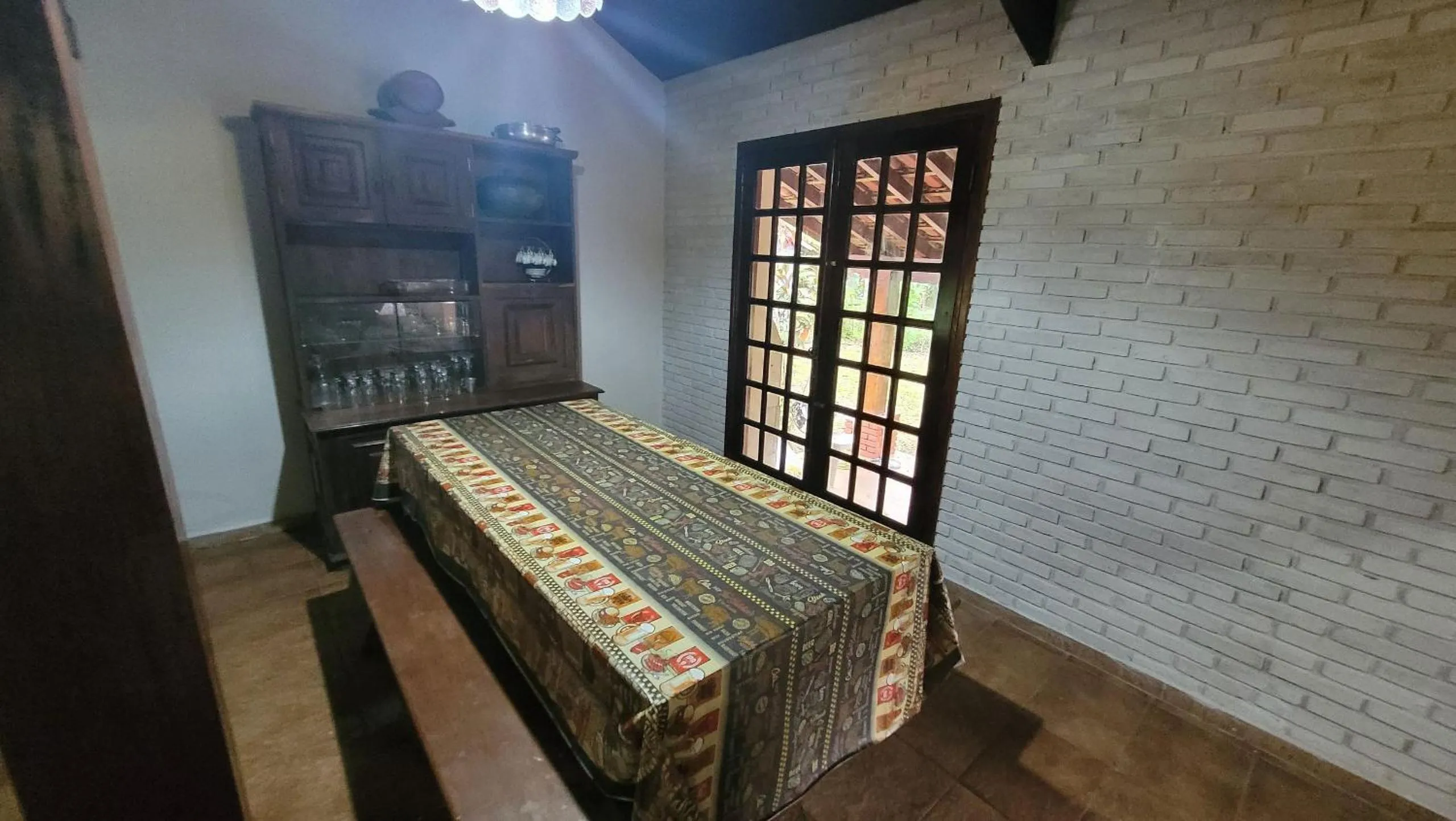 Dining area in Eco Chalés Luar das Marés