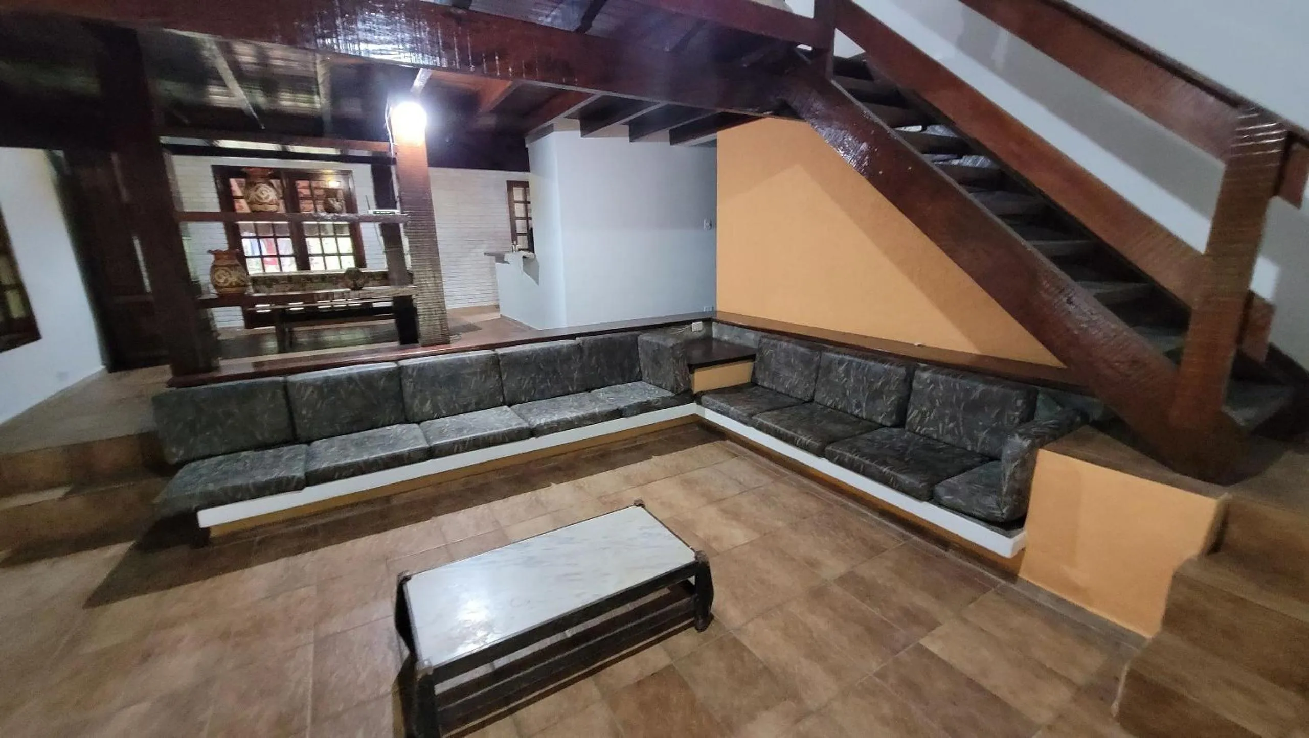 Communal lounge/ TV room in Eco Chalés Luar das Marés