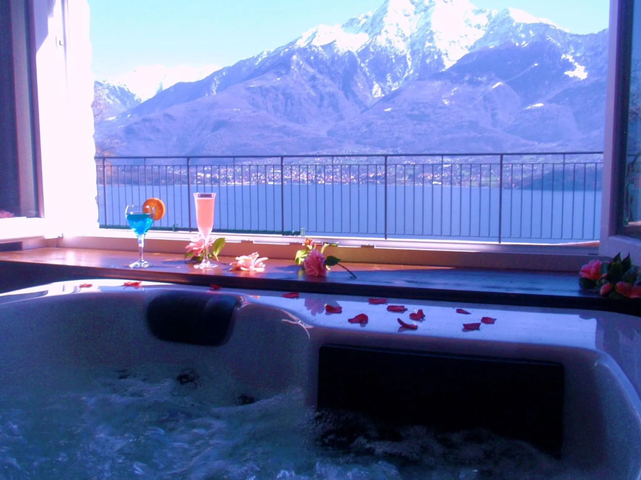 Hot Tub in Residence Le Azalee & SPA