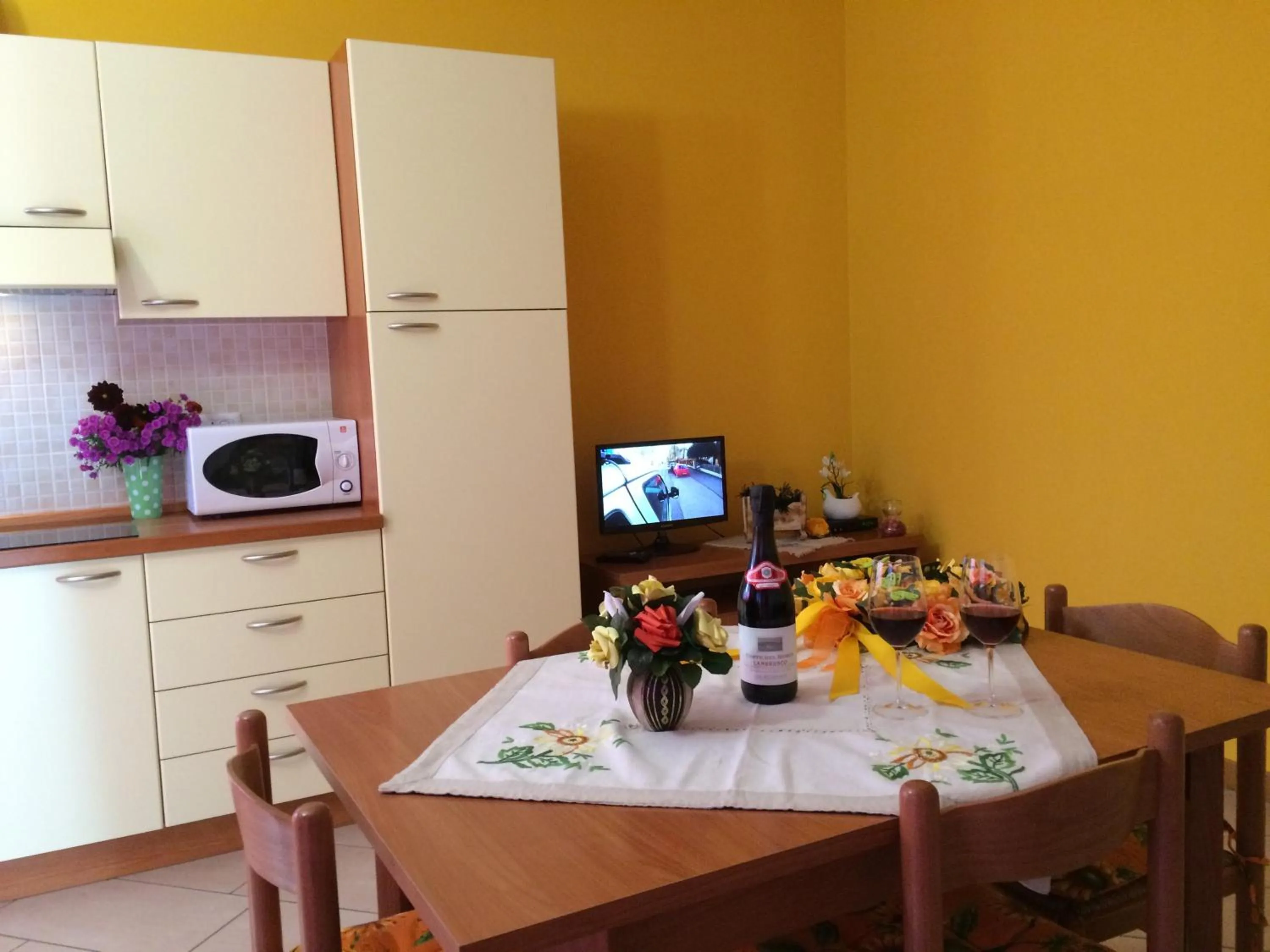 Kitchen or kitchenette in Residence Le Azalee & SPA