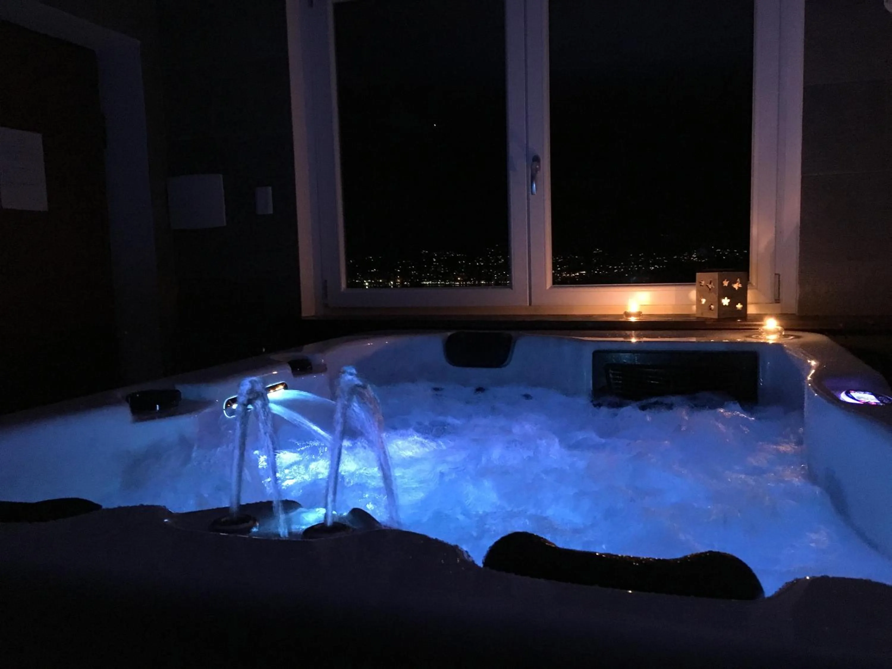 Hot Tub in Residence Le Azalee & SPA