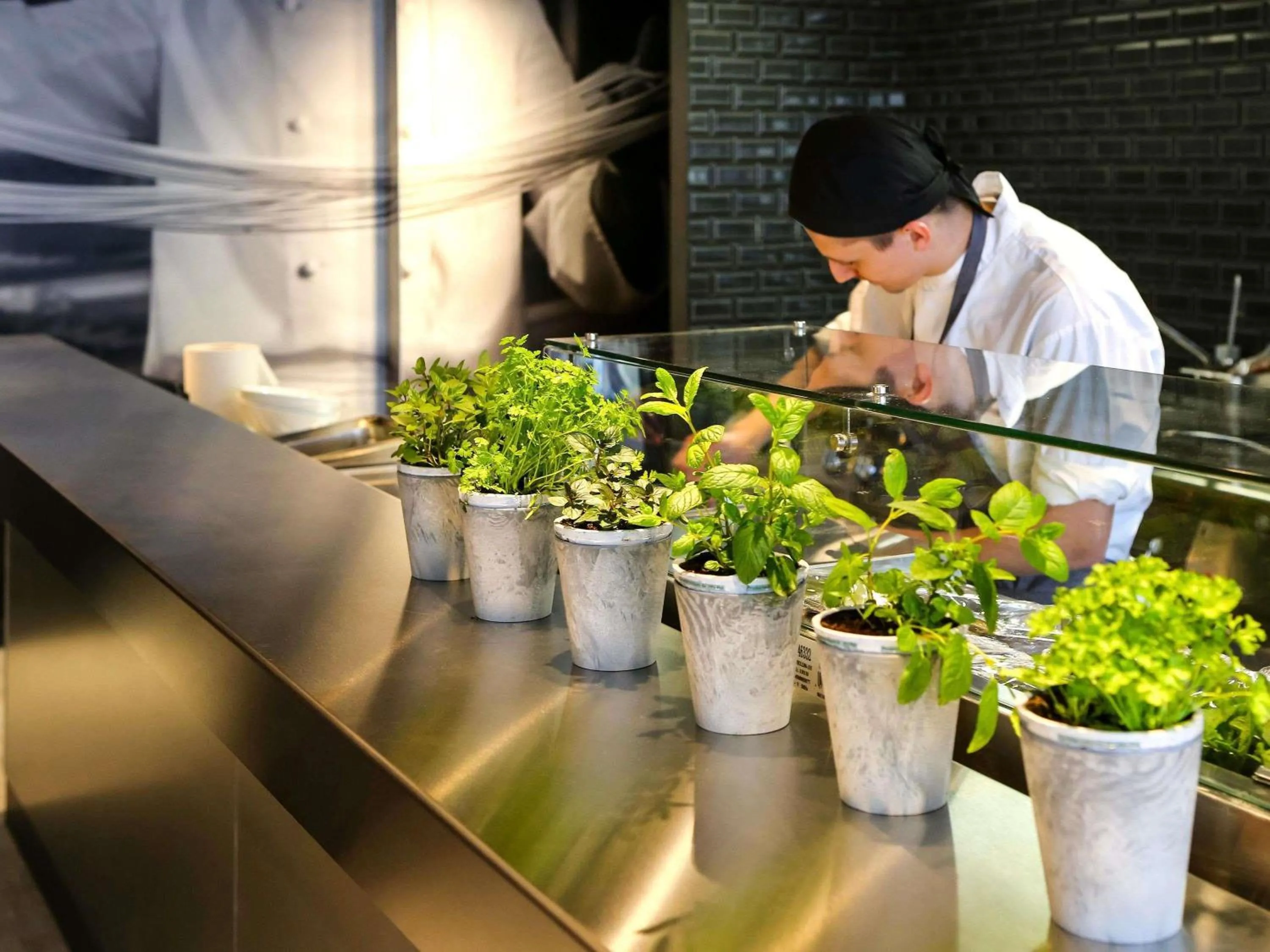 Restaurant/places to eat in ibis Aix en Provence