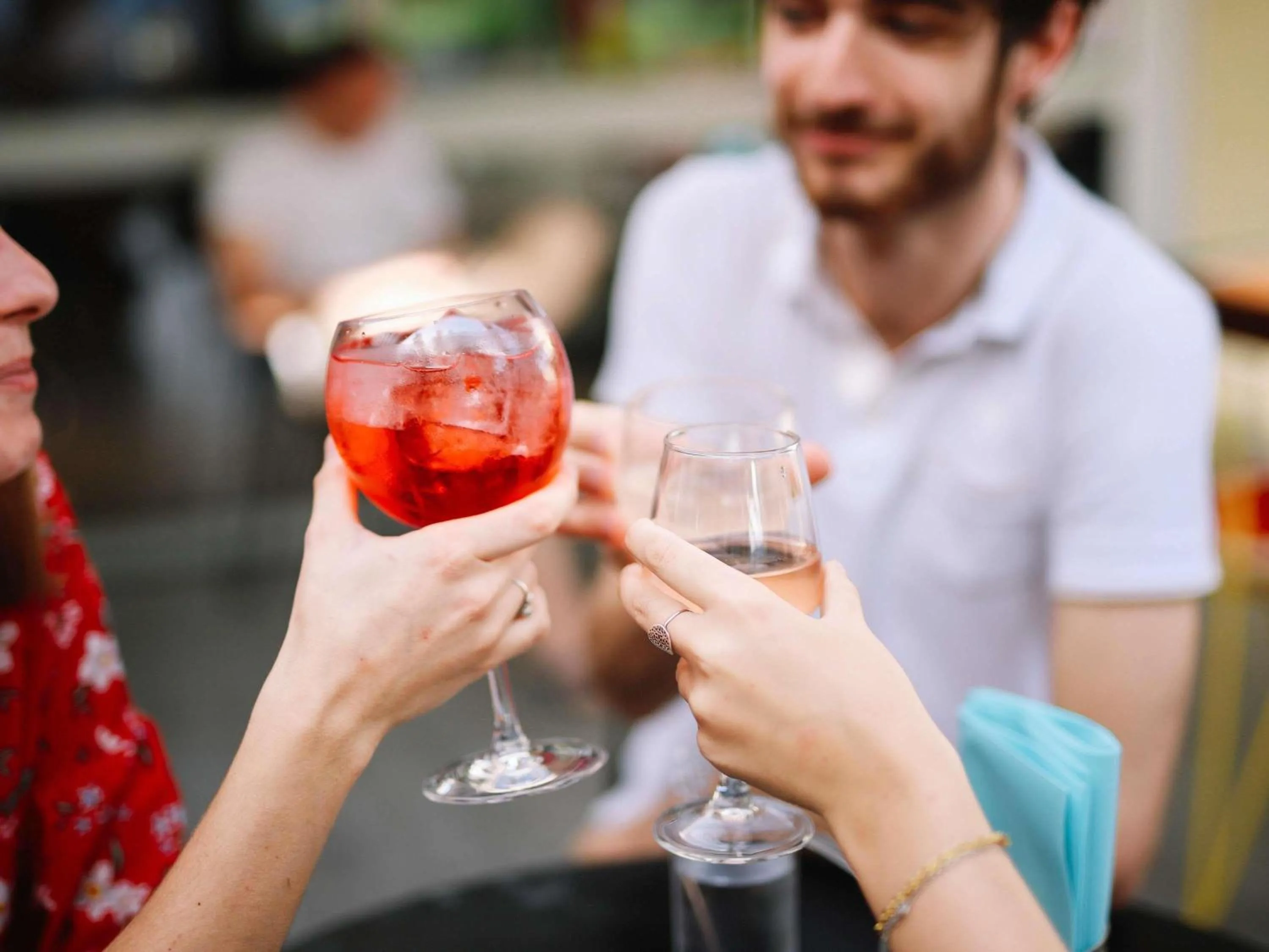 Lounge or bar in ibis Aix en Provence