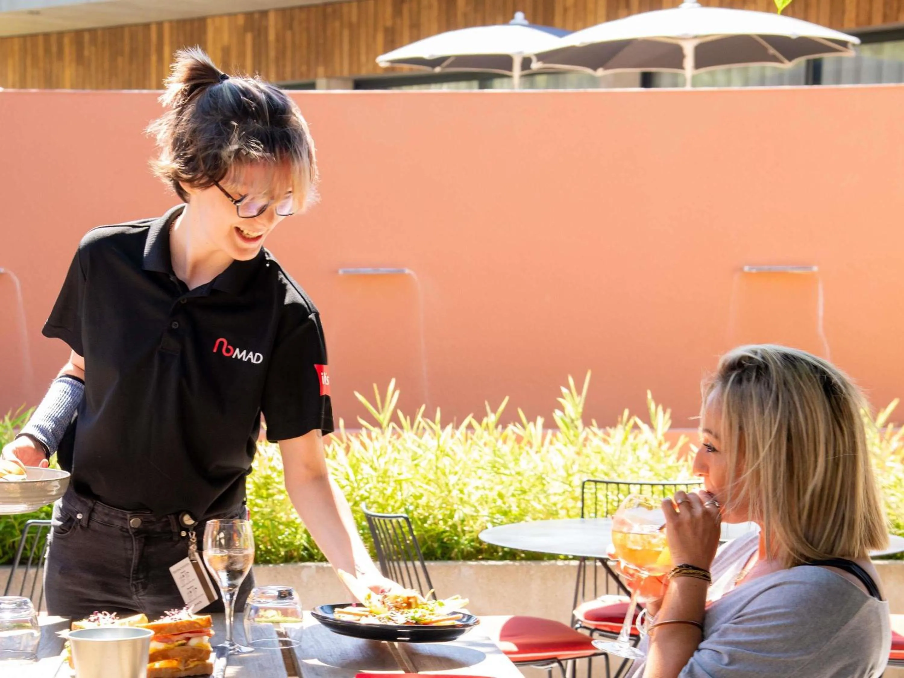 Restaurant/places to eat in ibis Aix en Provence