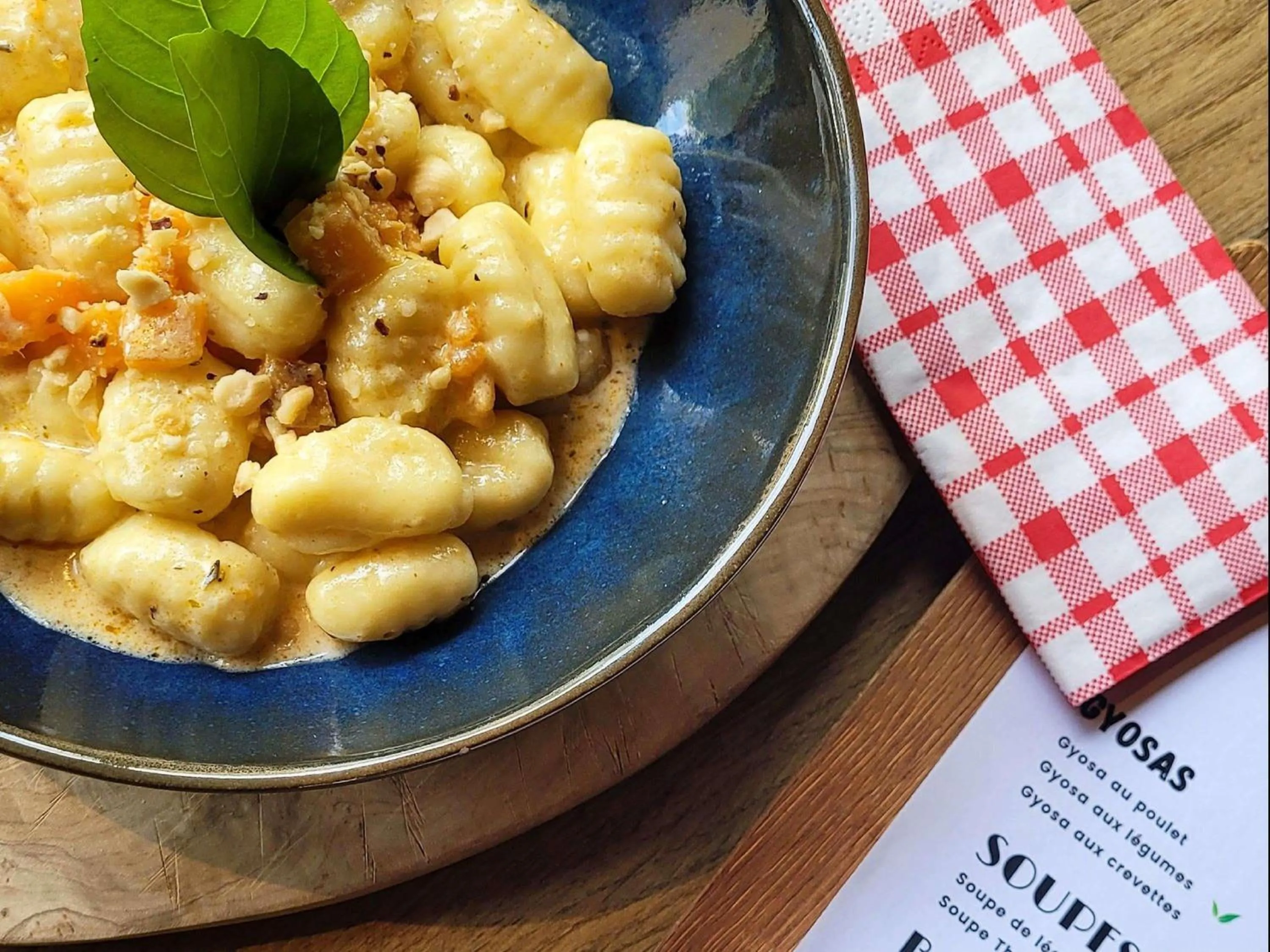 Restaurant/places to eat in ibis Aix en Provence