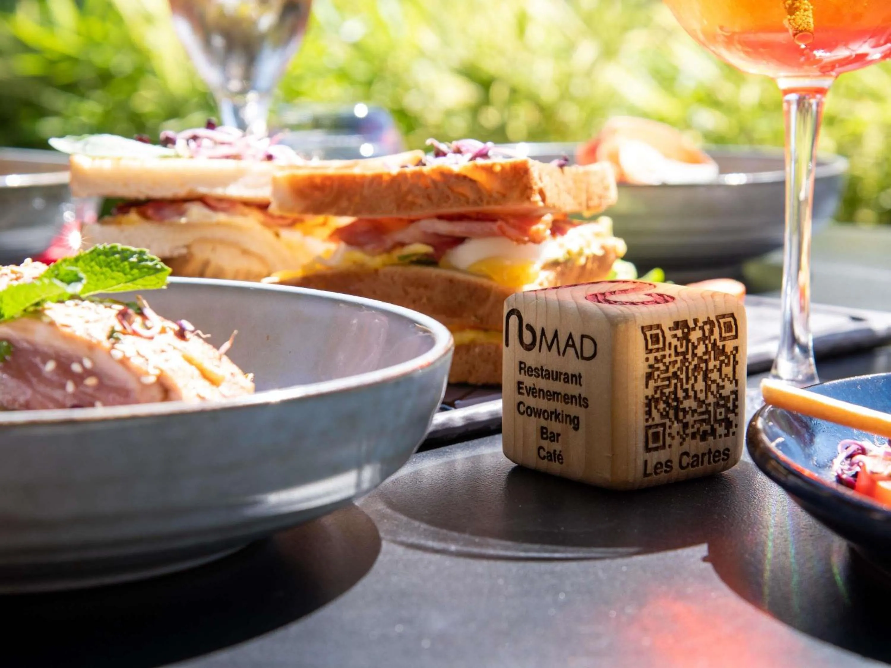 Restaurant/places to eat in ibis Aix en Provence