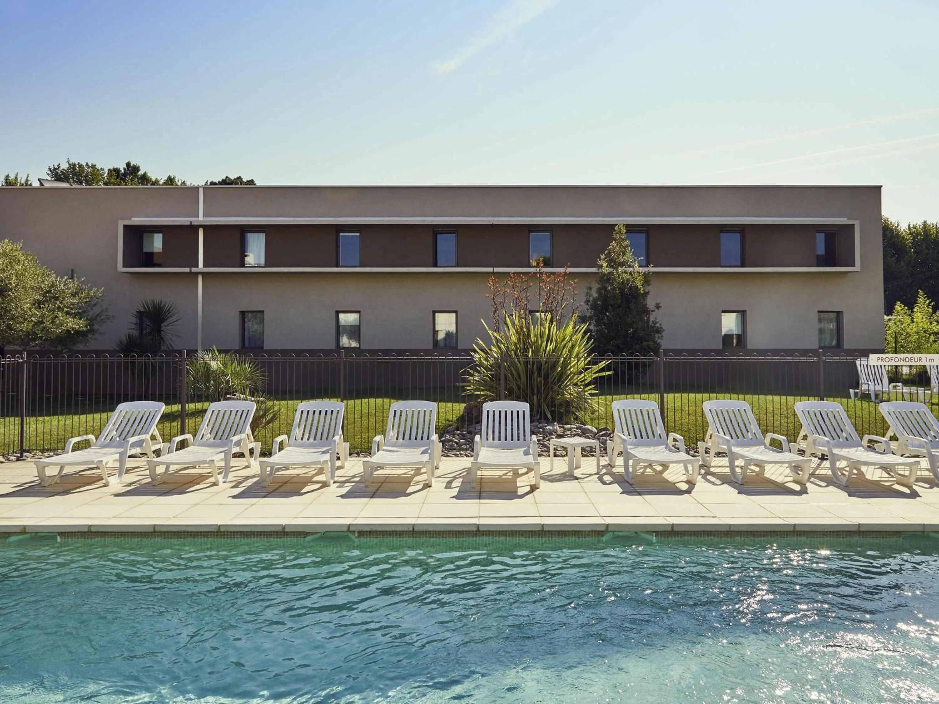 Pool view in ibis Aix en Provence