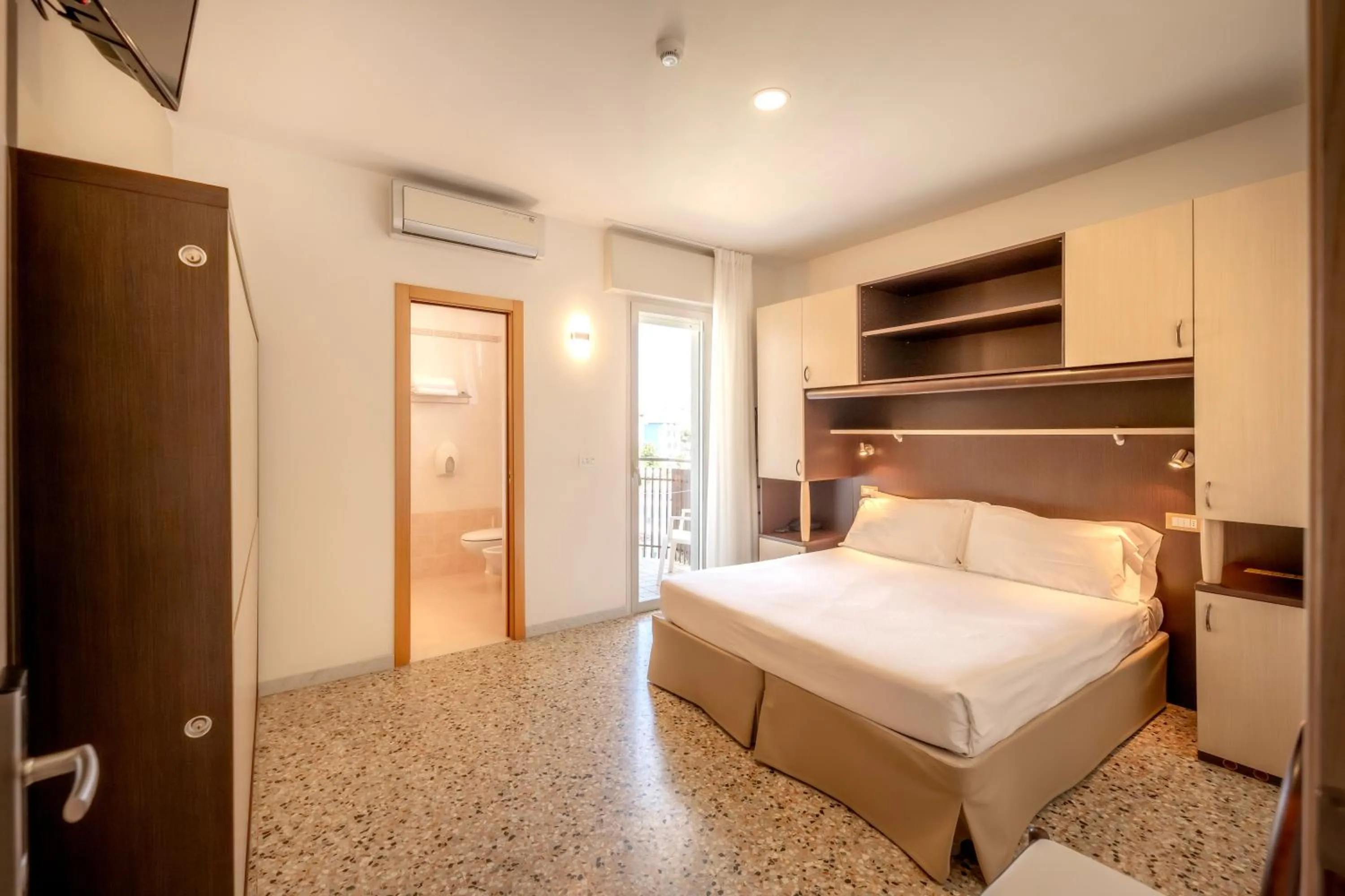 Bed in Hotel Atenea Golden Star