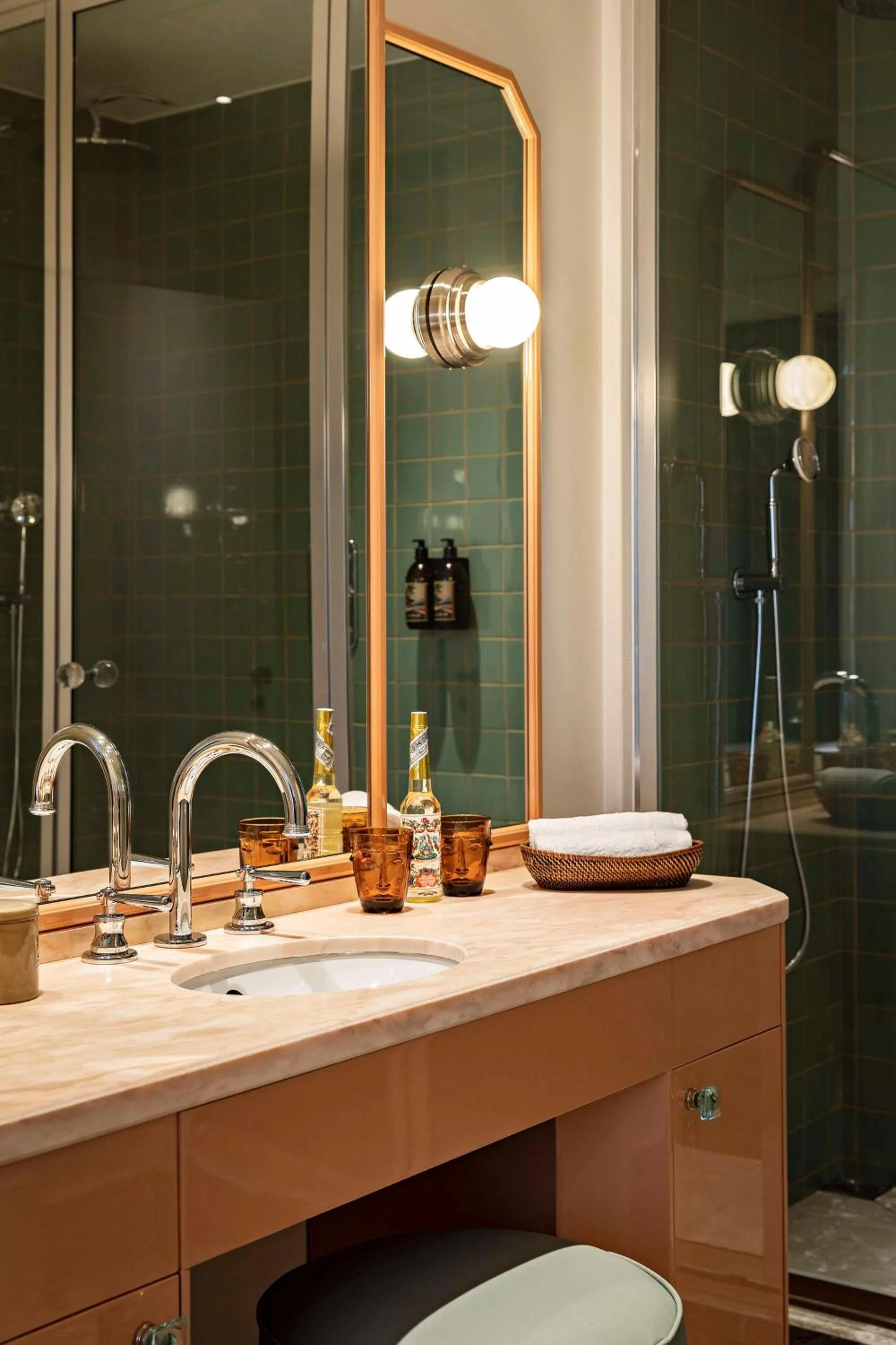 Bathroom in Hotel Florida Paris