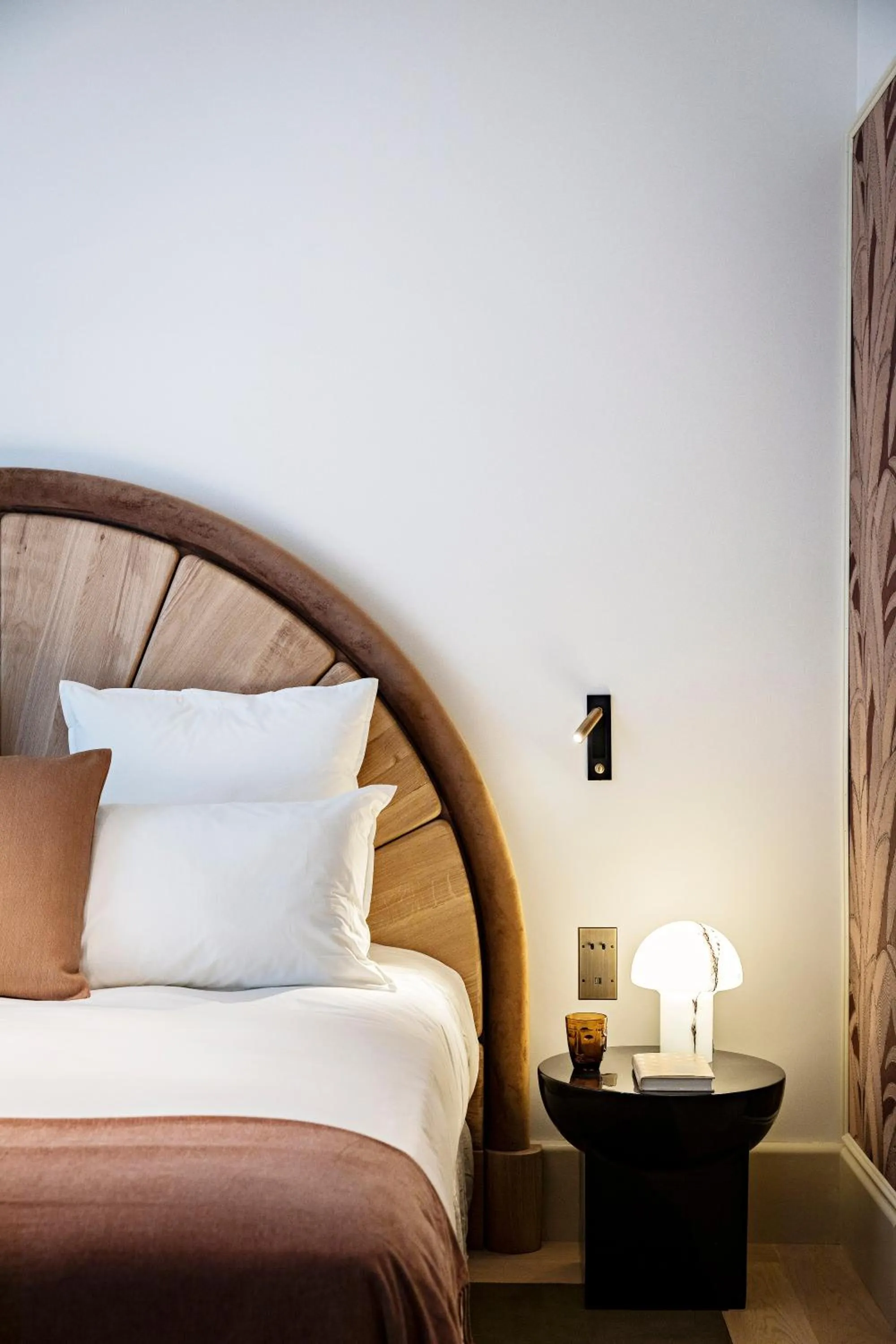 Bedroom, Bed in Hotel Florida Paris