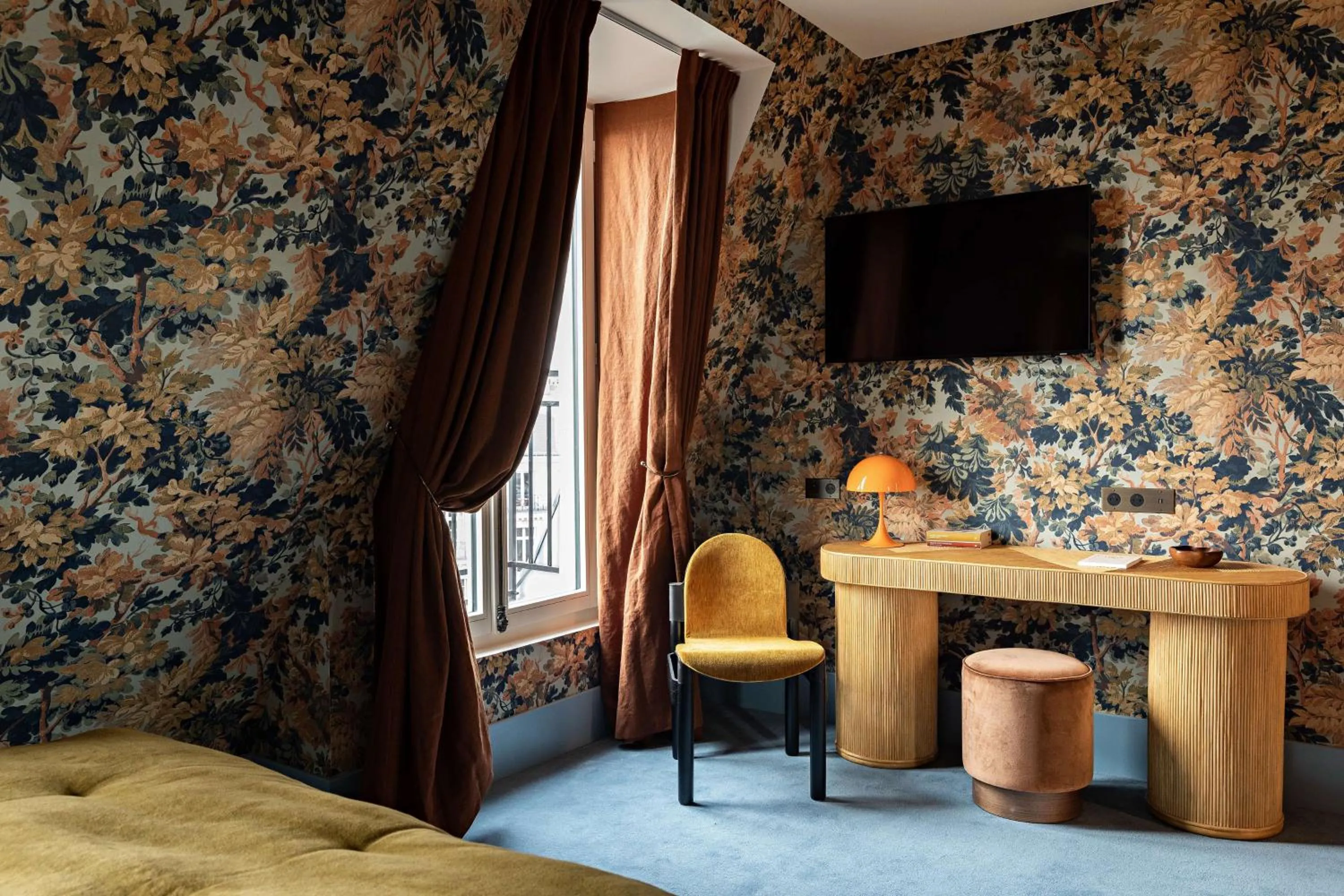 Bedroom, Bed in Hotel Florida Paris