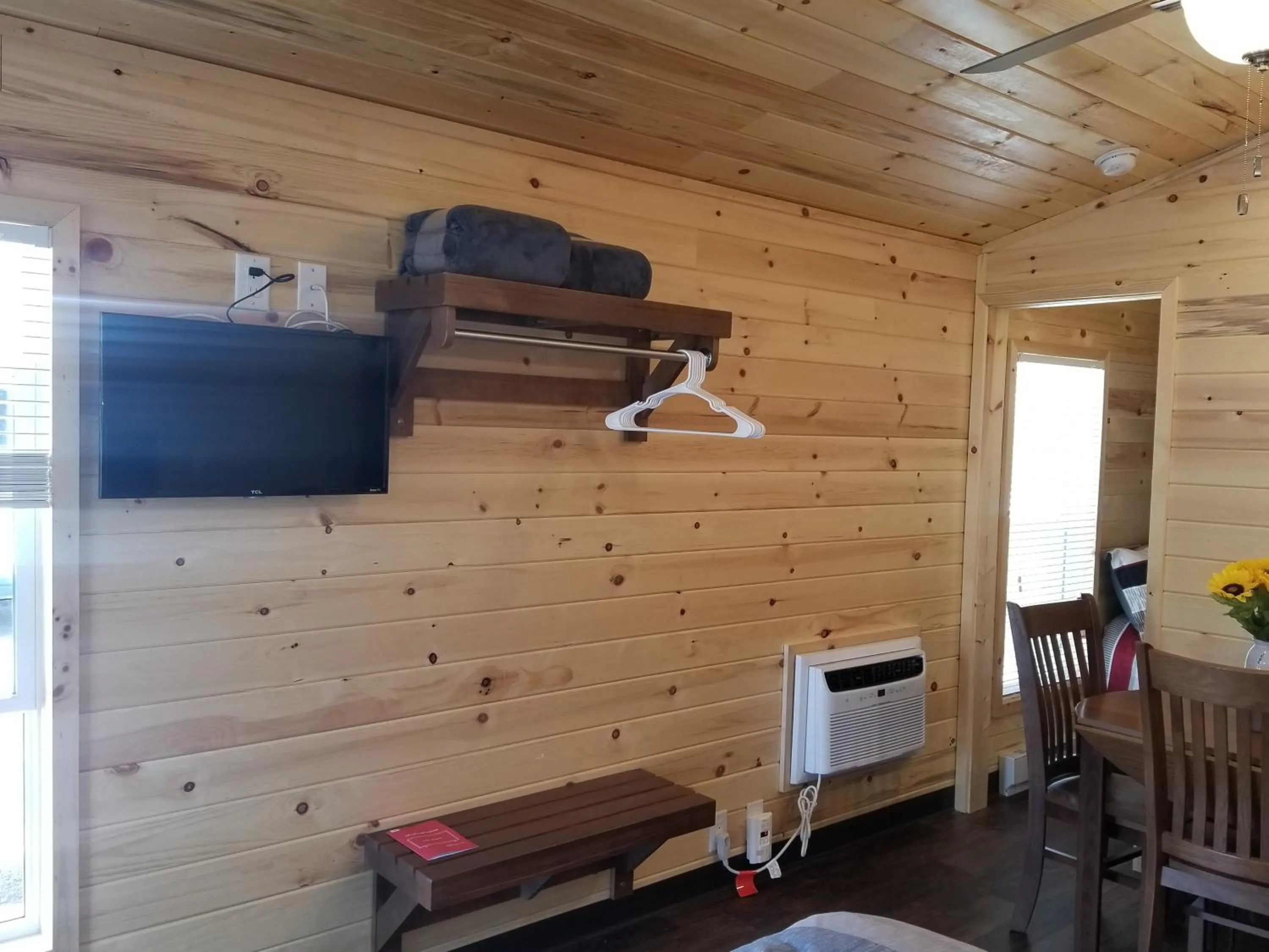 Living room in Castle Gate RV Park