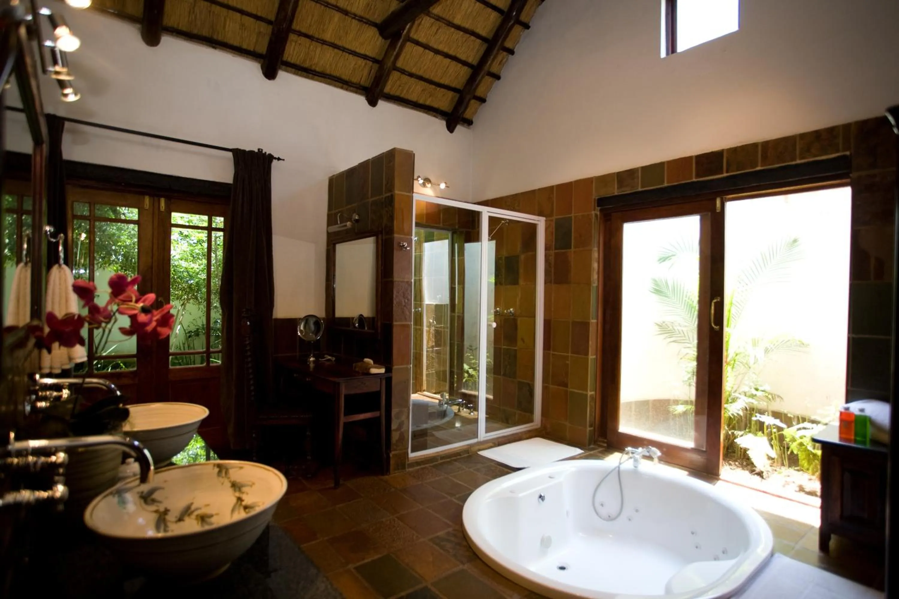 Bathroom in Kedar Heritage Lodge, Conference Centre & Spa
