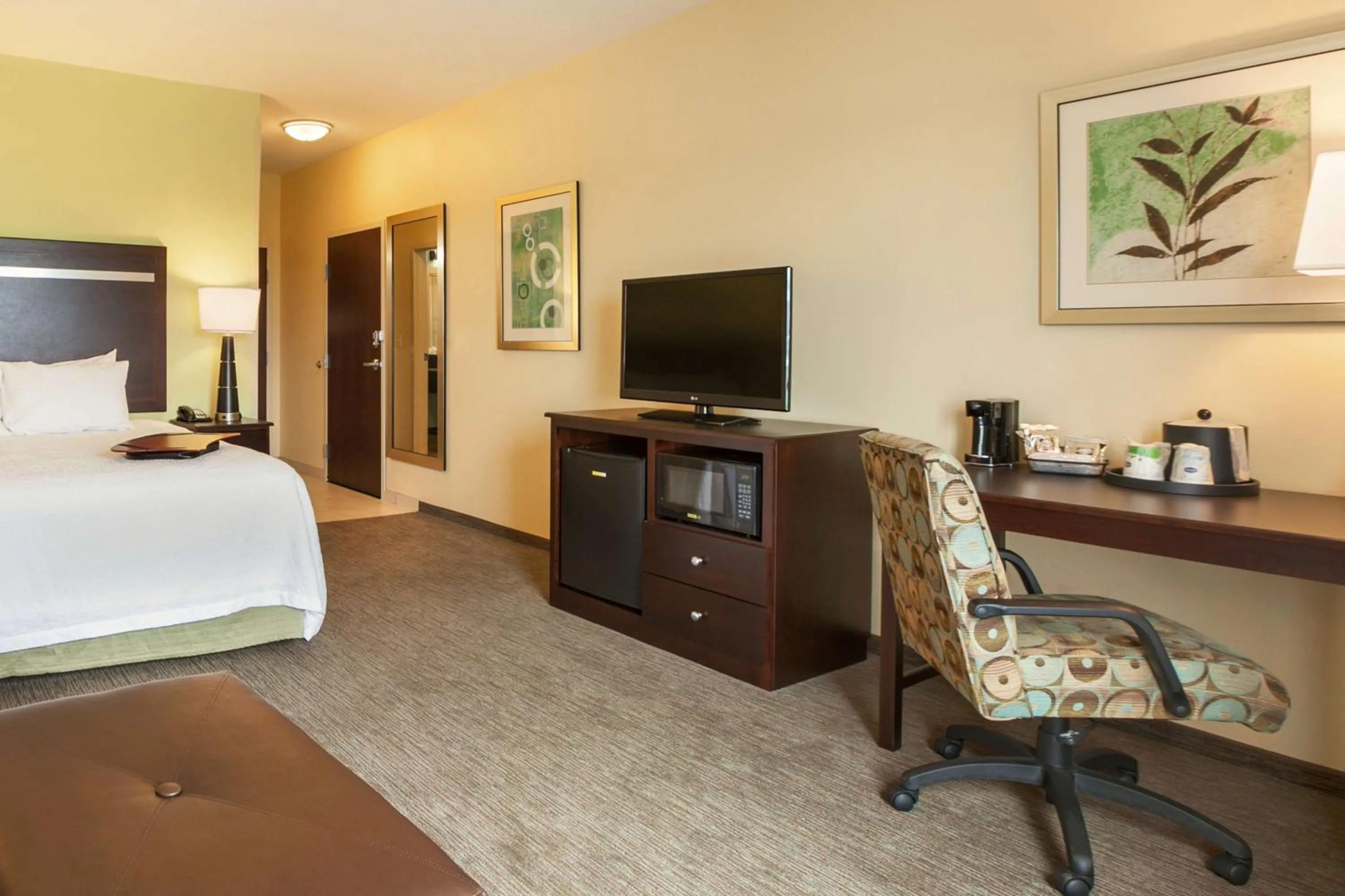 Bed in Hampton Inn Belton/Kansas City