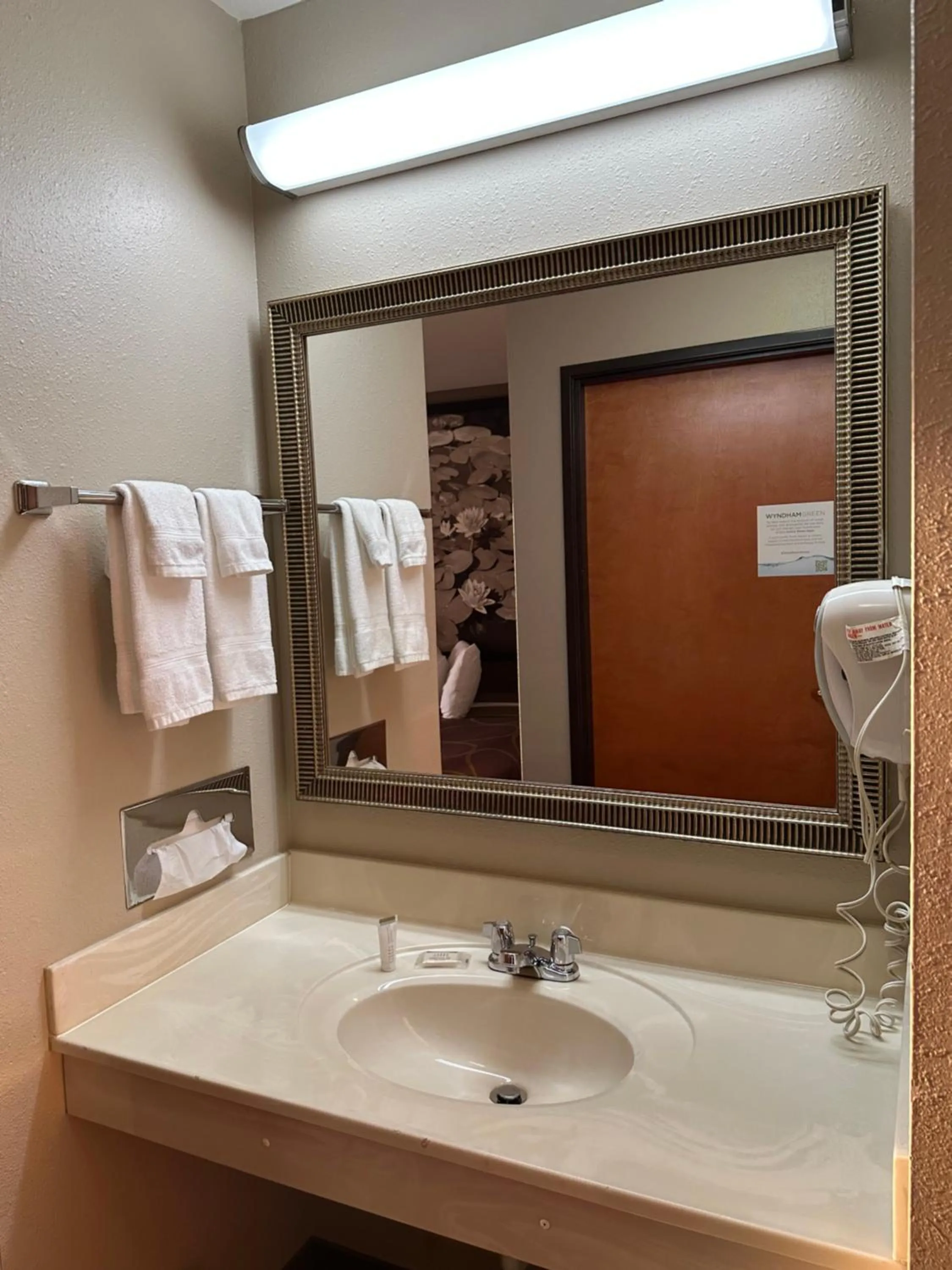 Bathroom in Super 8 by Wyndham Union