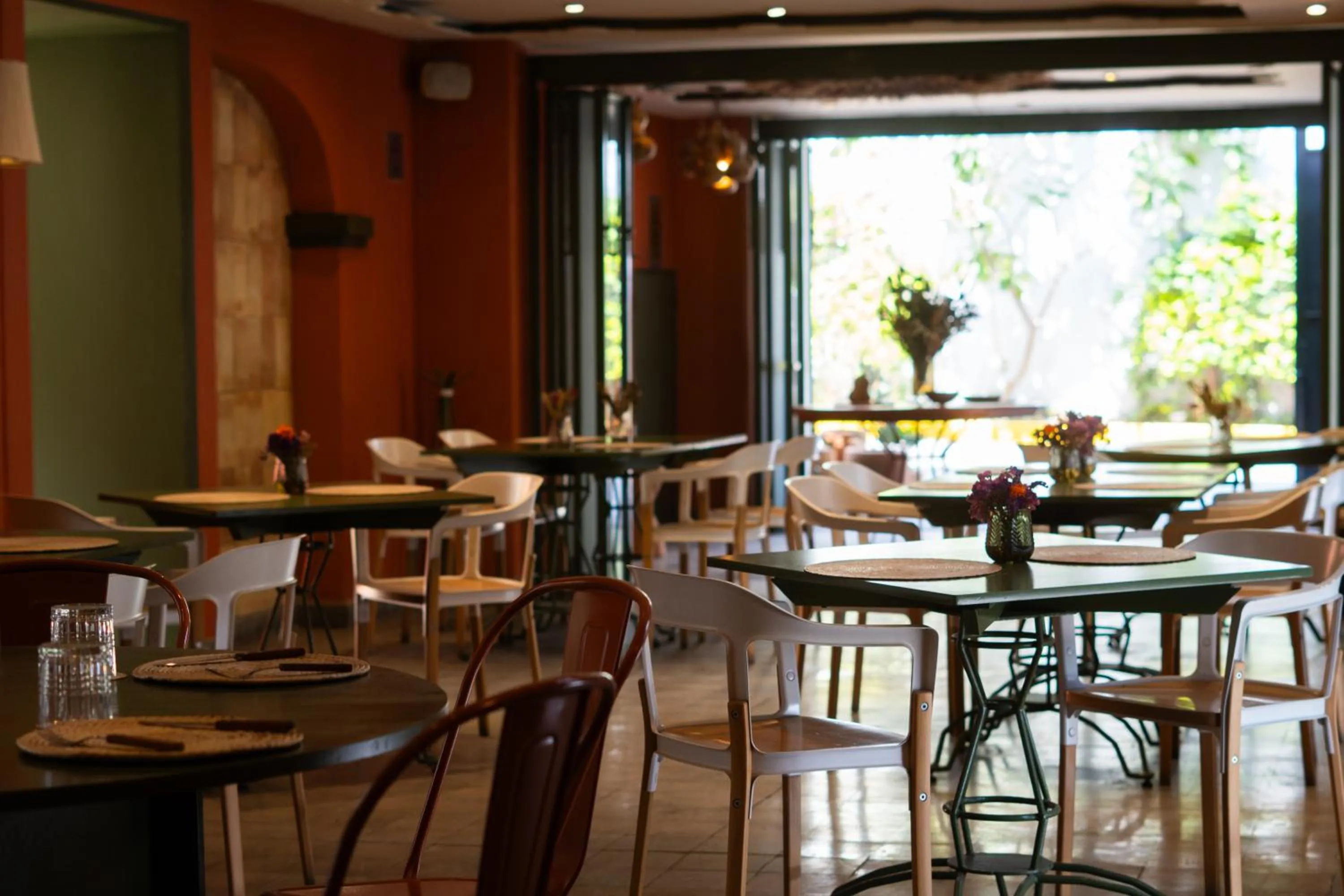 Restaurant/places to eat in Flor de Mayo Hotel & Restaurant