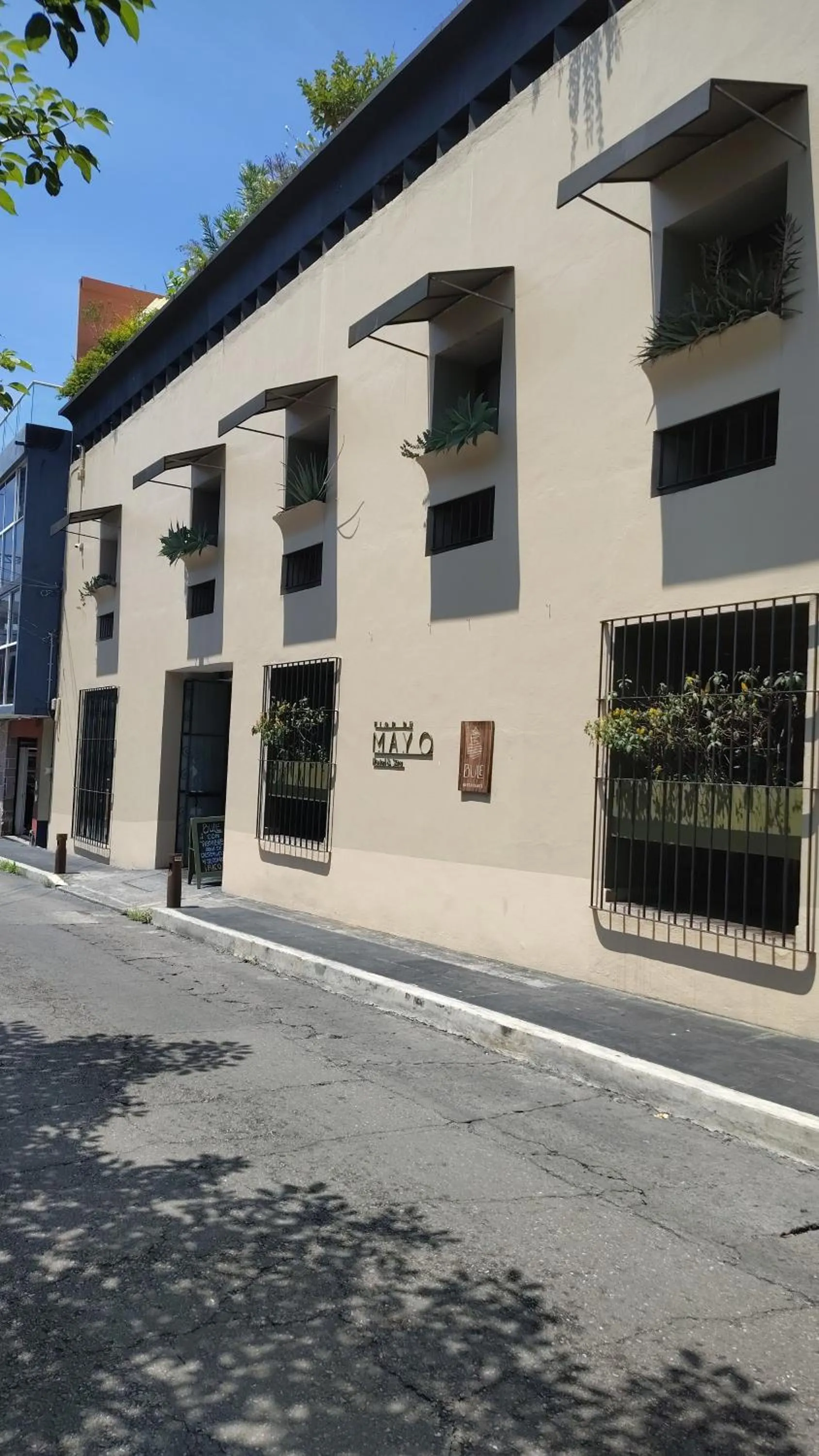 Property building in Flor de Mayo Hotel & Restaurant