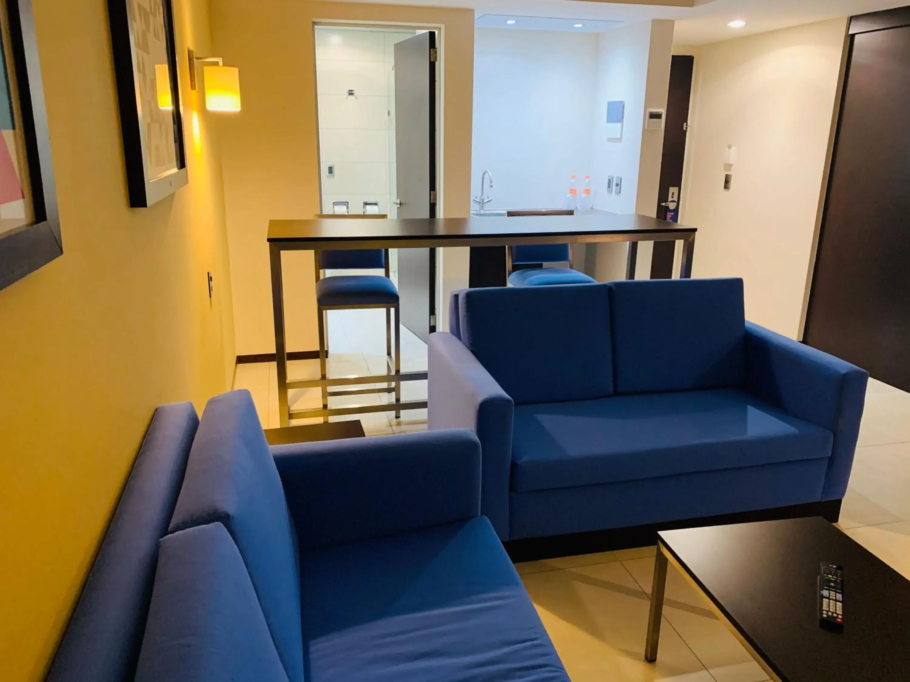 King Suite with City View in Holiday Inn Express - Mexico Basilica by IHG King Suite with City View in Holiday Inn Express - Mexico Basilica by IHG