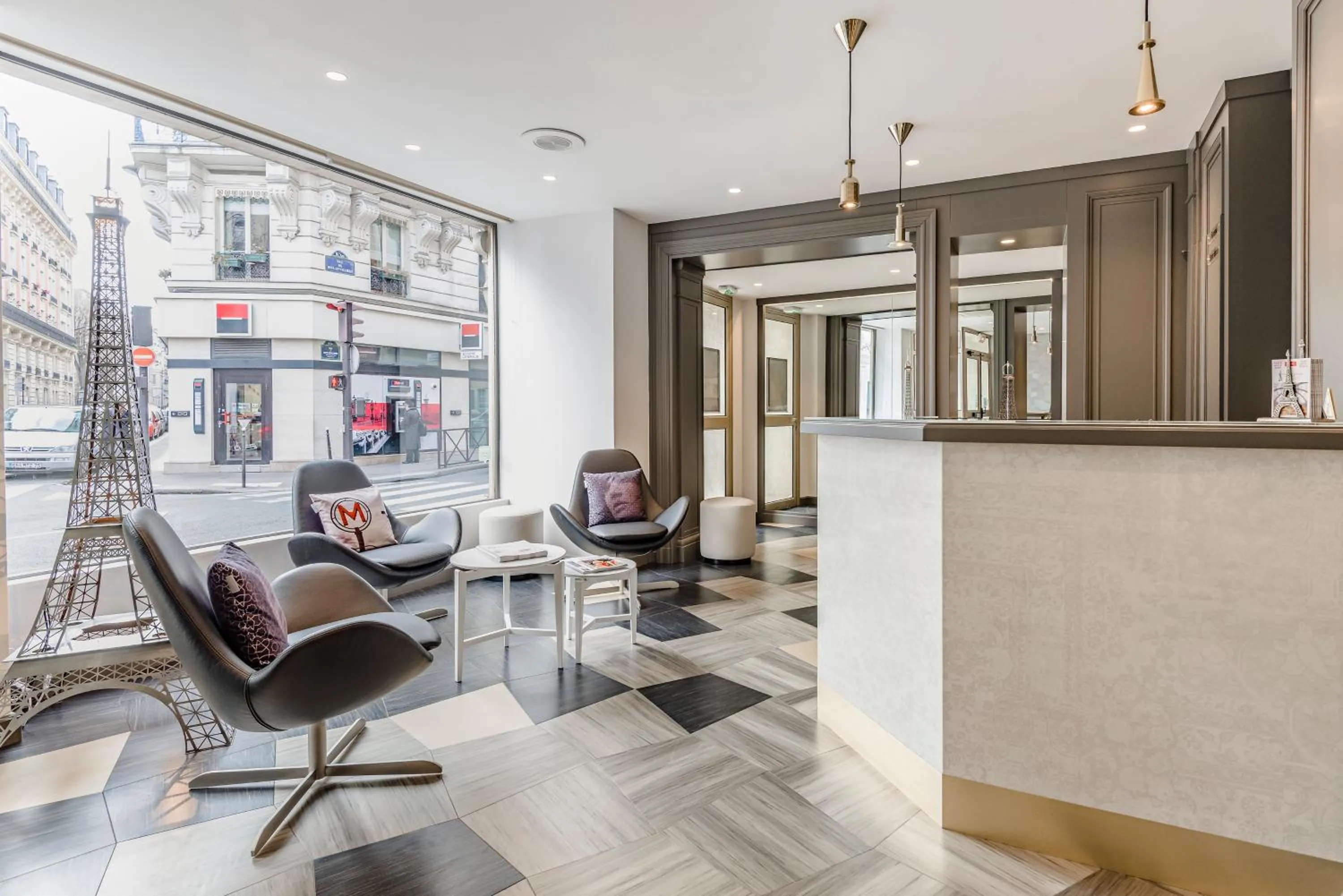 Lobby or reception in Eiffel Kennedy