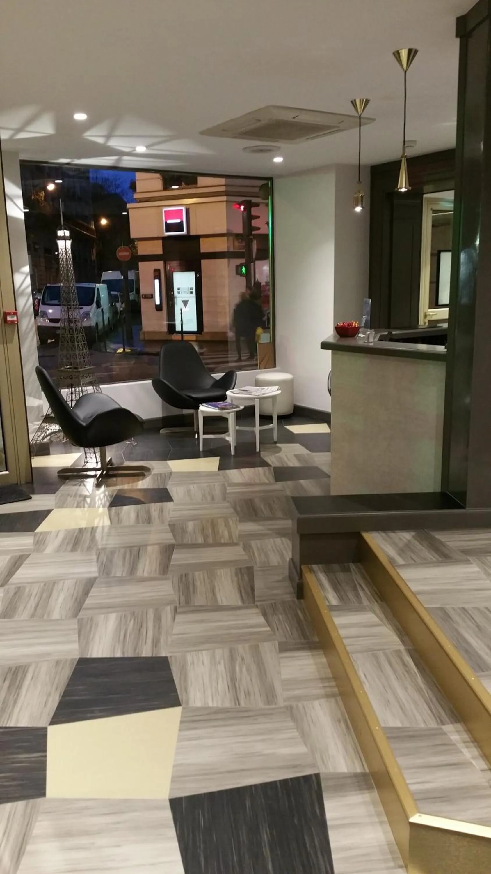 Lobby or reception in Eiffel Kennedy